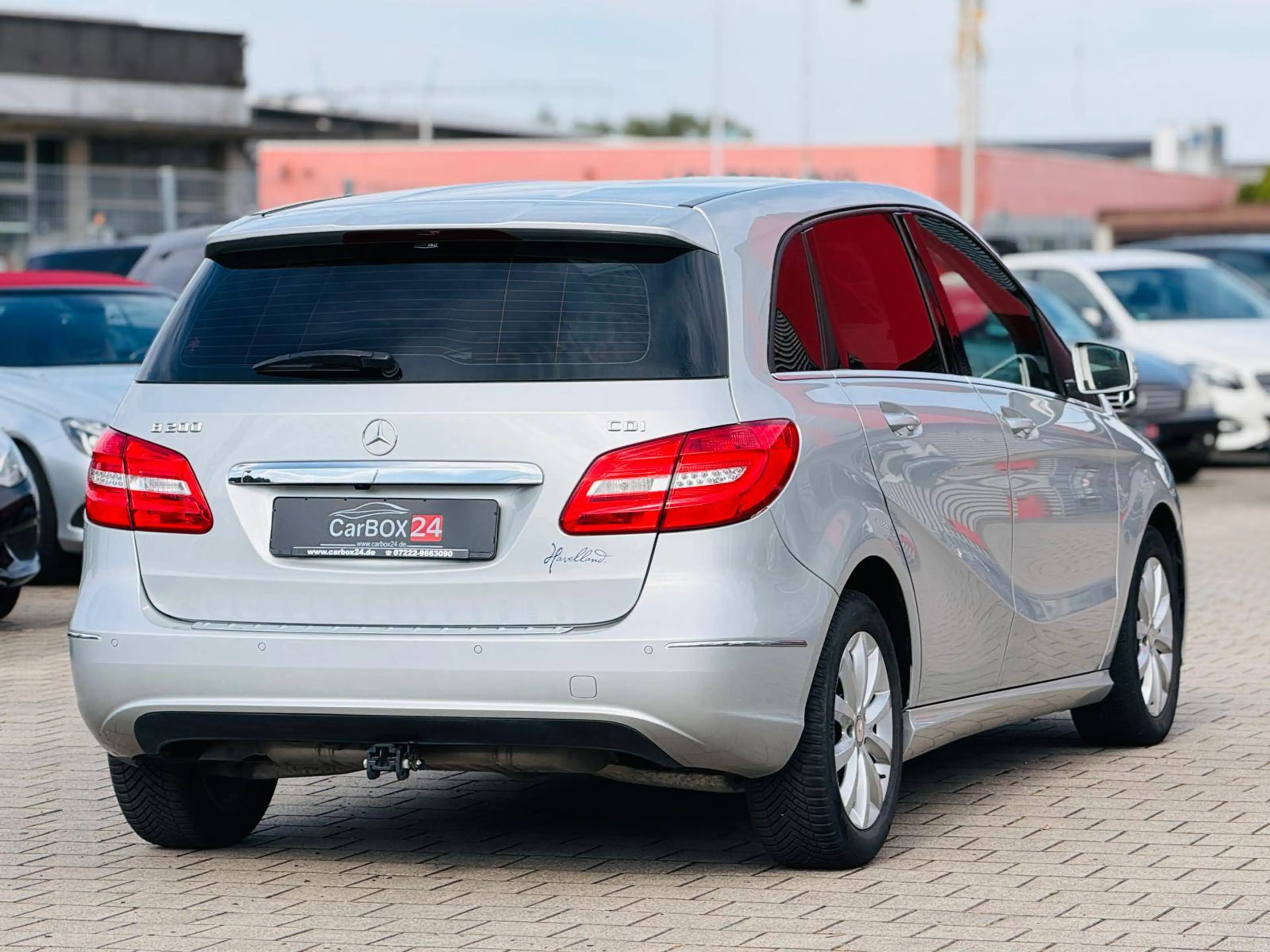 Mercedes-Benz B 200 CDI TÜV & Service Neu Garantie Finanzierung möglich — photo 18