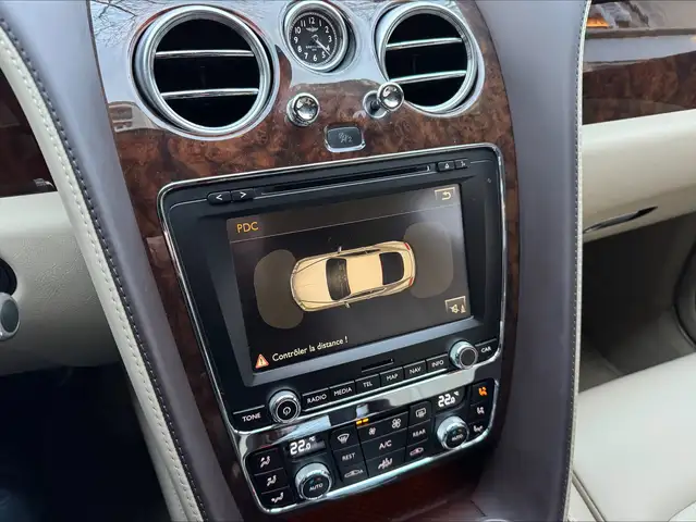 Bentley Continental view 17