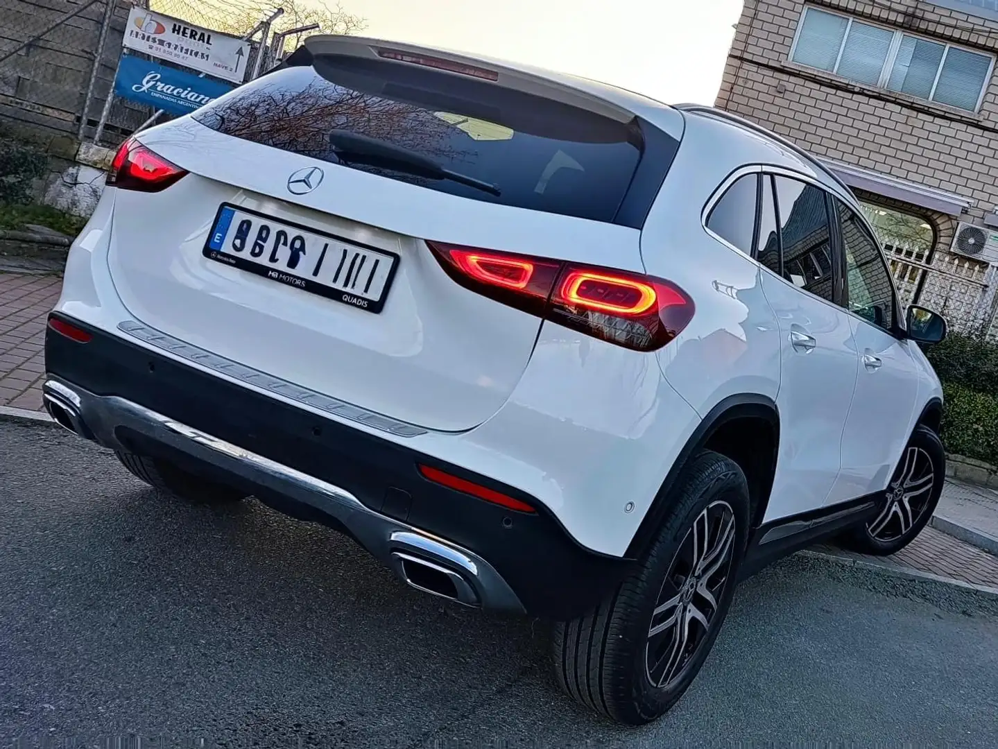 Mercedes-Benz GLA 200 GLA 200d 8G-DCT Blanco - 2