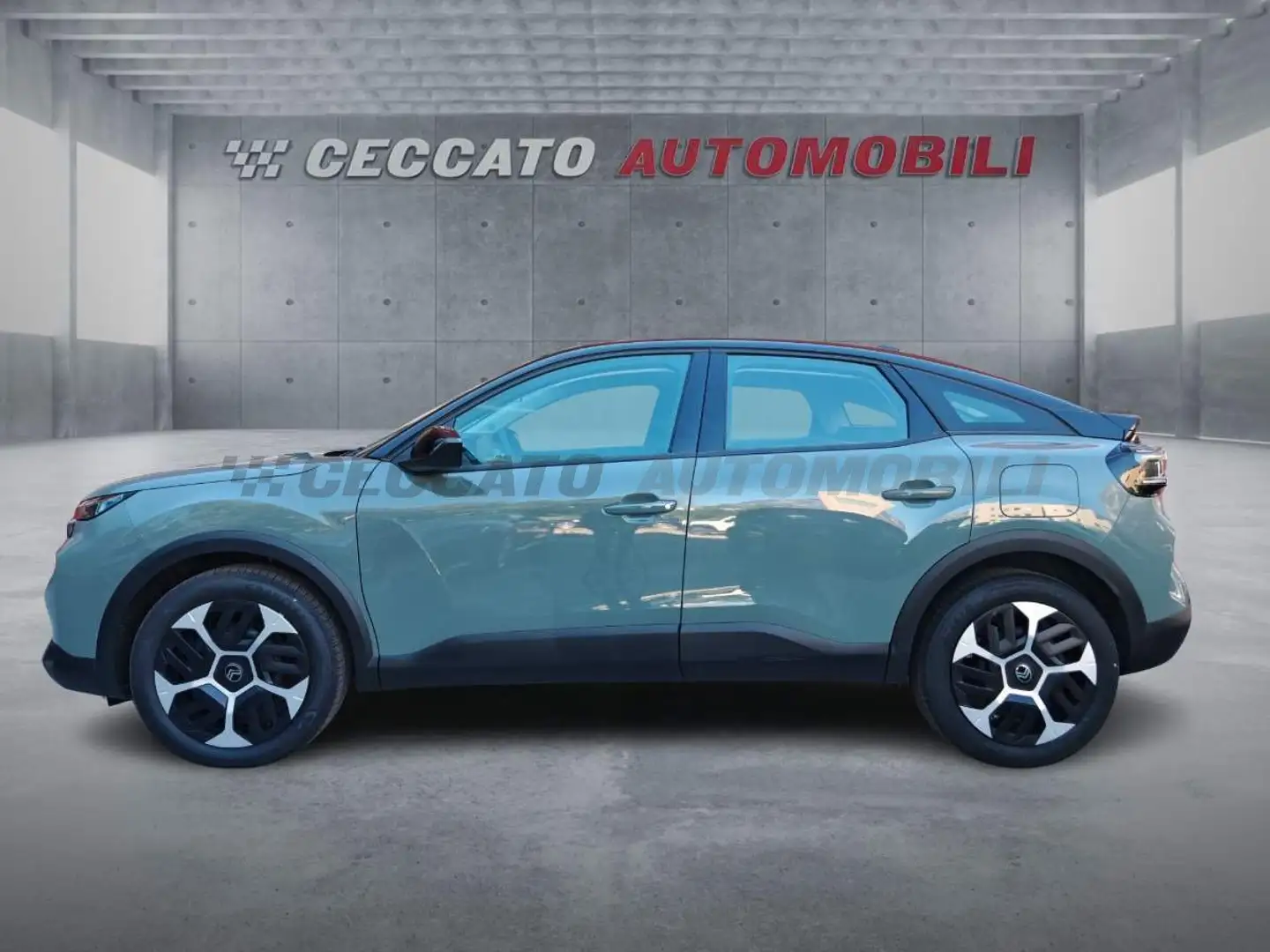 Citroen C4 C4 1.2 puretech Plus s&s 130cv eat8 Verde - 2