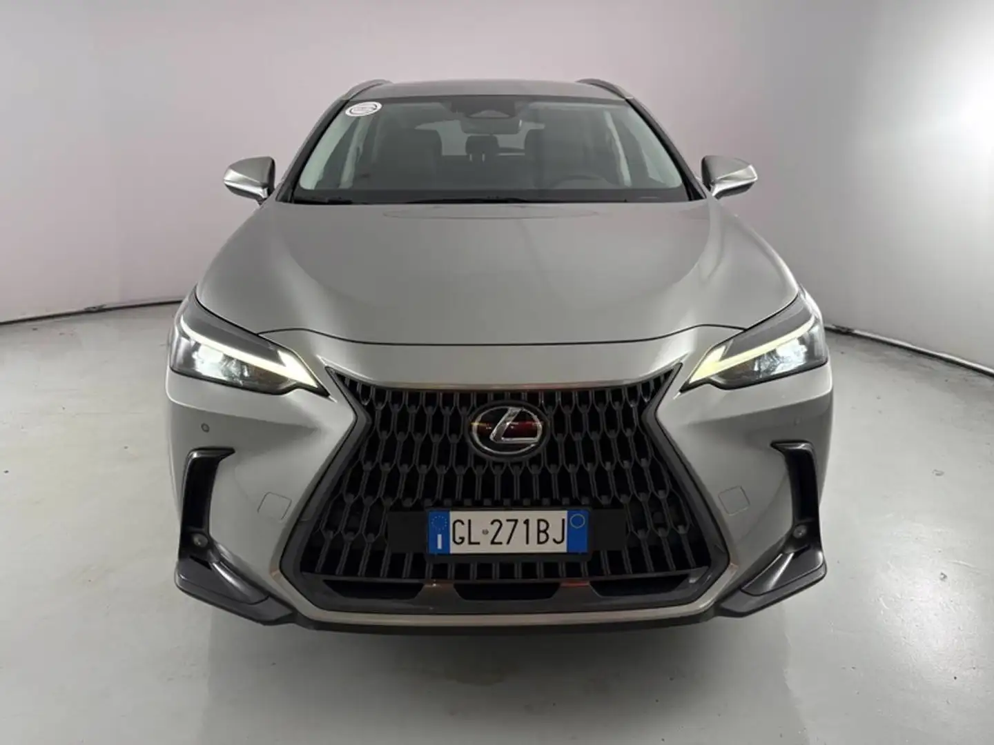 Lexus NX 200t NX 2022 350h 2.5 Premium 4wd 244cv! PREZZO REALE Plateado - 2