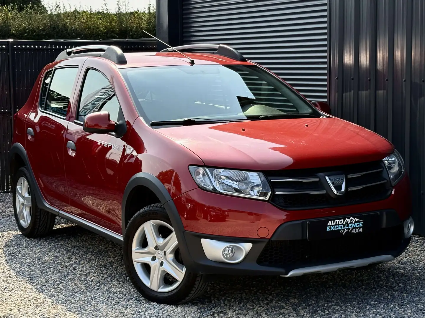 Dacia Sandero Stepway 0.9 TCe/ Gps/ Clim./ Garantie 12 mois Rouge - 1