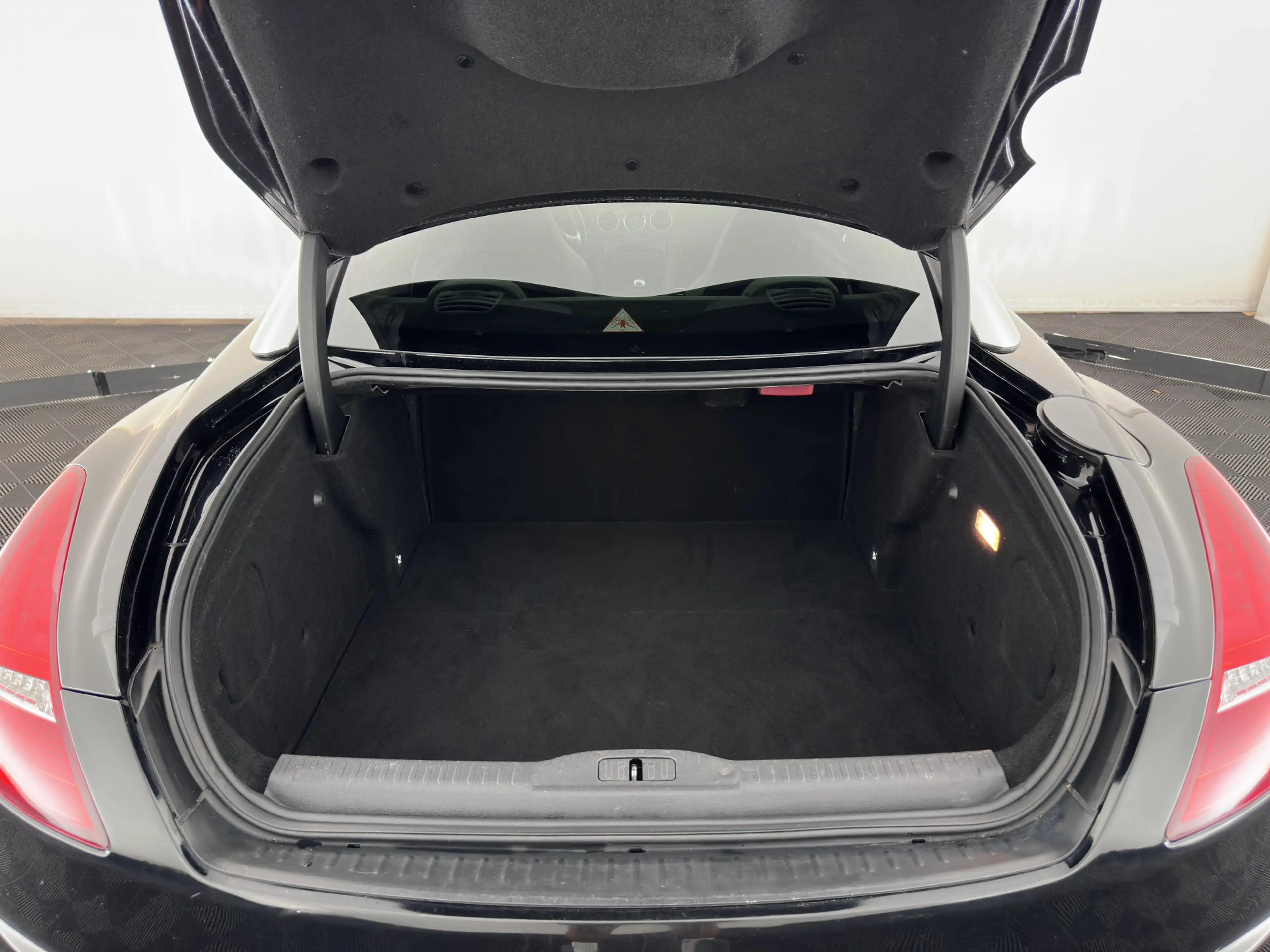 Peugeot RCZ 1.6 THP Aut. *LEATHER | HEATED-SPORTSEATS | MEMORY — photo 10