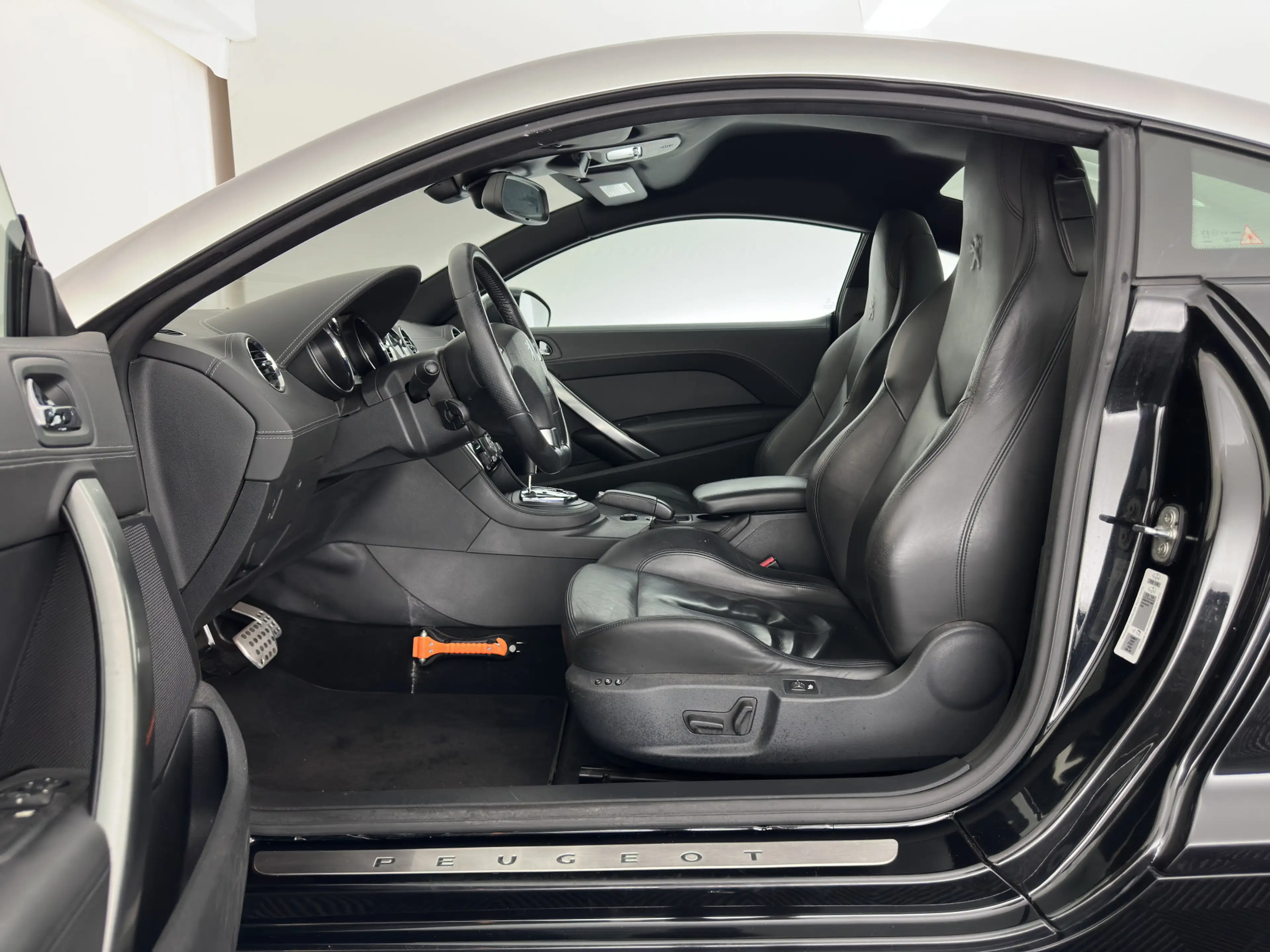 Peugeot RCZ 1.6 THP Aut. *LEATHER | HEATED-SPORTSEATS | MEMORY — photo 8