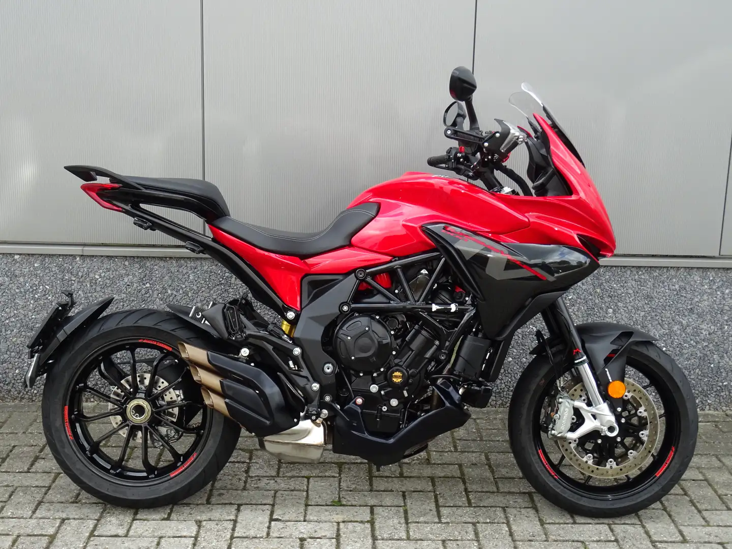 MV Agusta Turismo Veloce 800 ROSSO Czerwony - 2