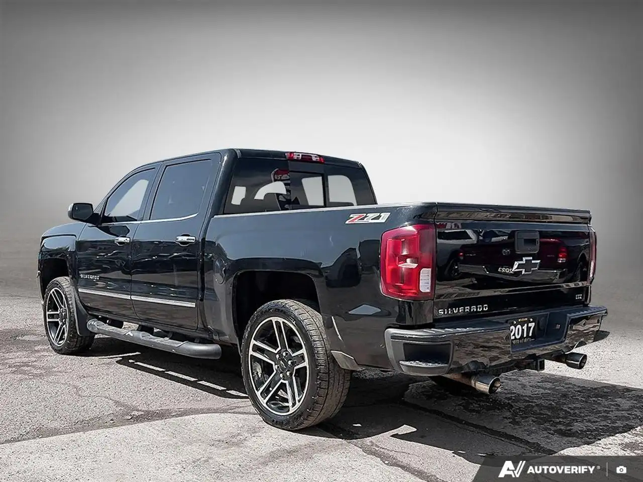 Chevrolet Silverado 1500 снимка Chevrolet Silverado 1500