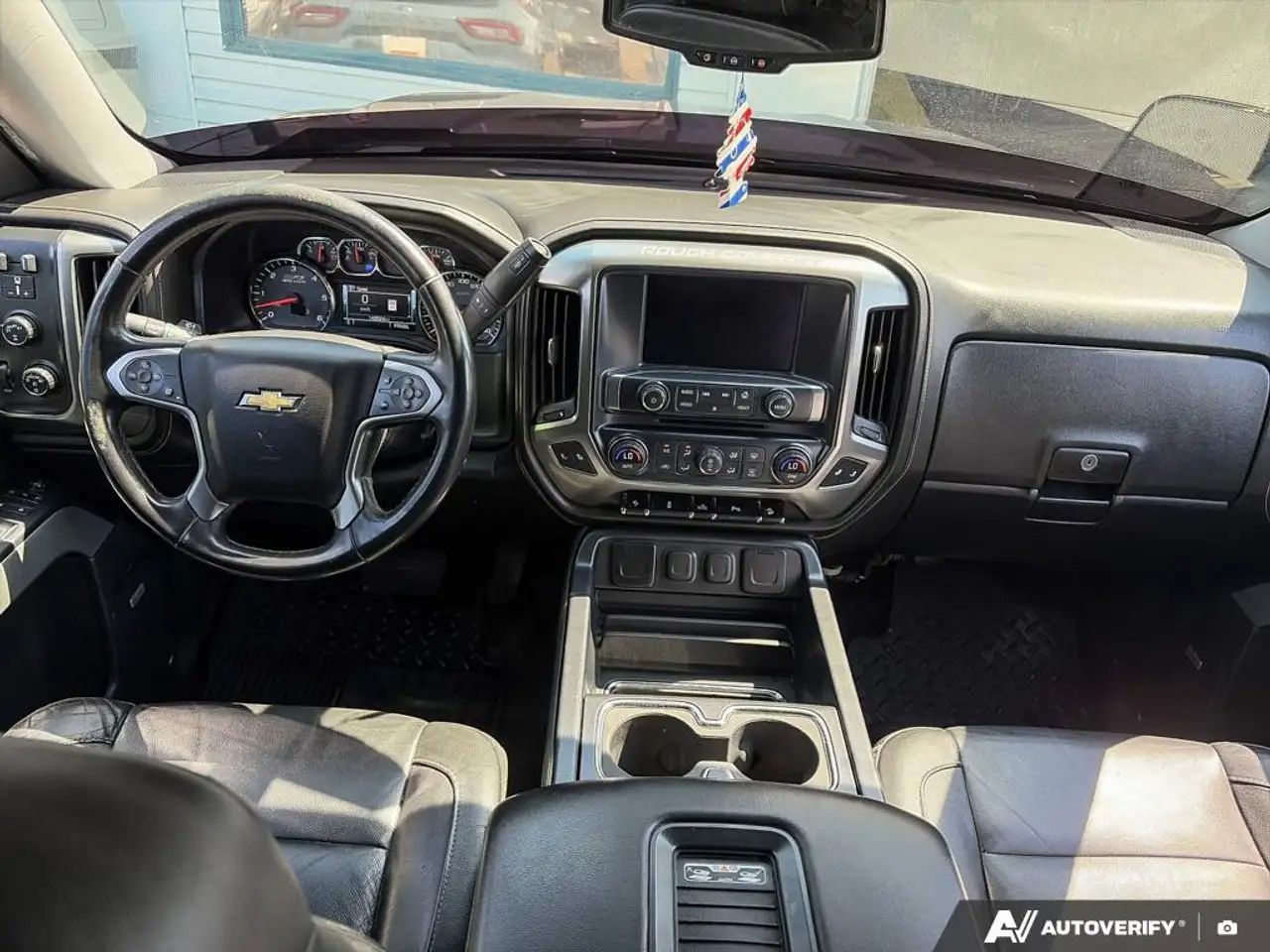 Chevrolet Silverado 1500 снимка Chevrolet Silverado 1500