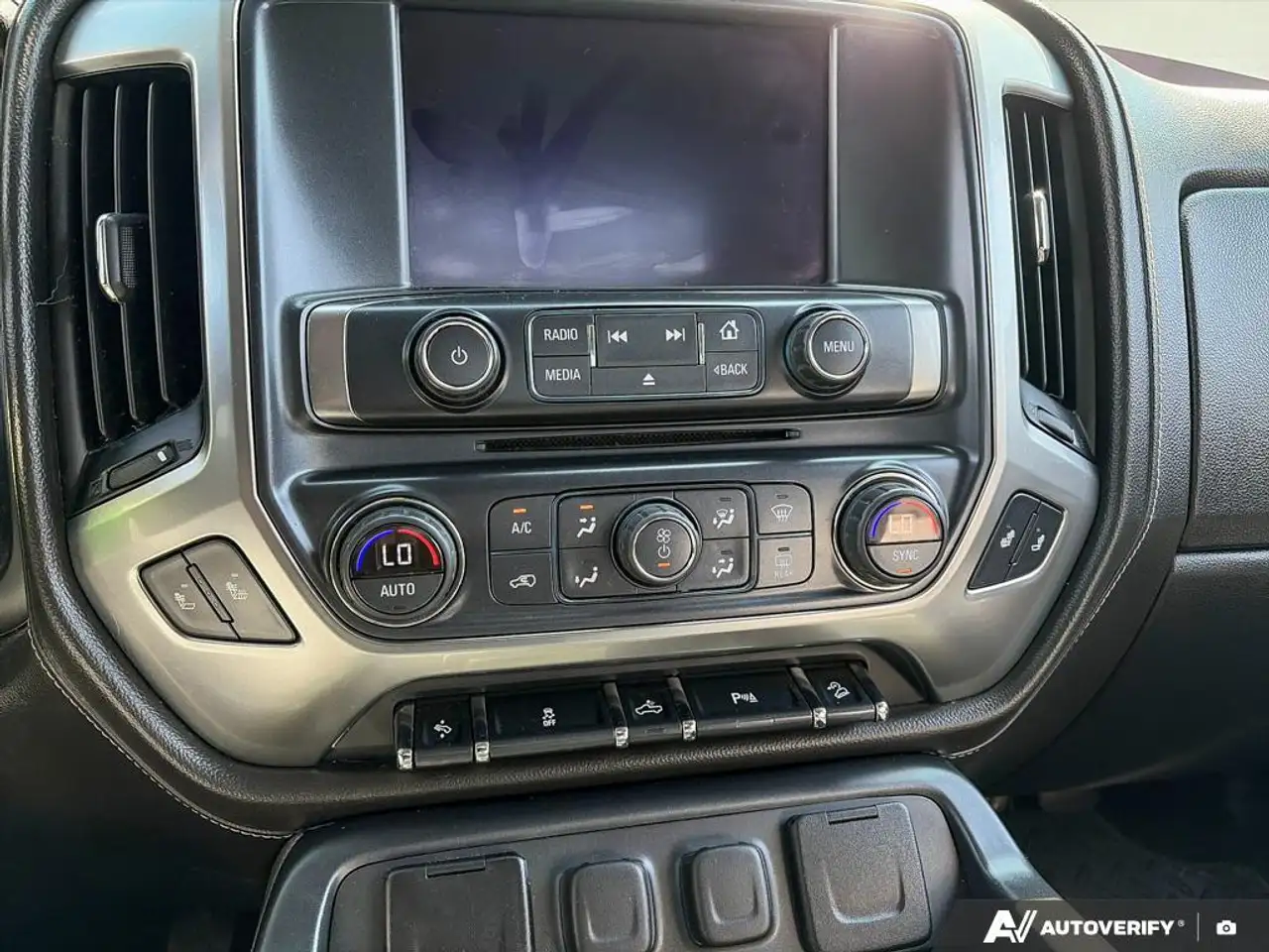 Chevrolet Silverado 1500 снимка Chevrolet Silverado 1500