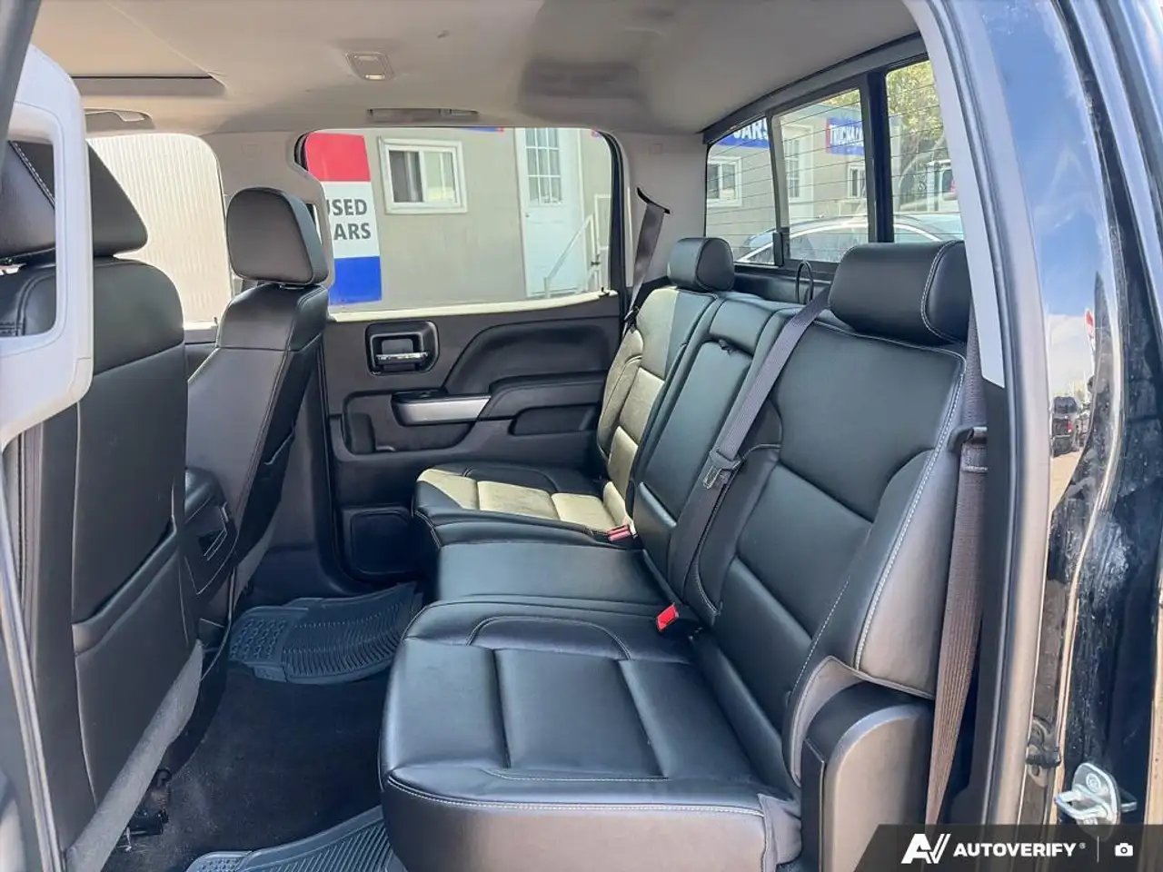 Chevrolet Silverado 1500 снимка Chevrolet Silverado 1500