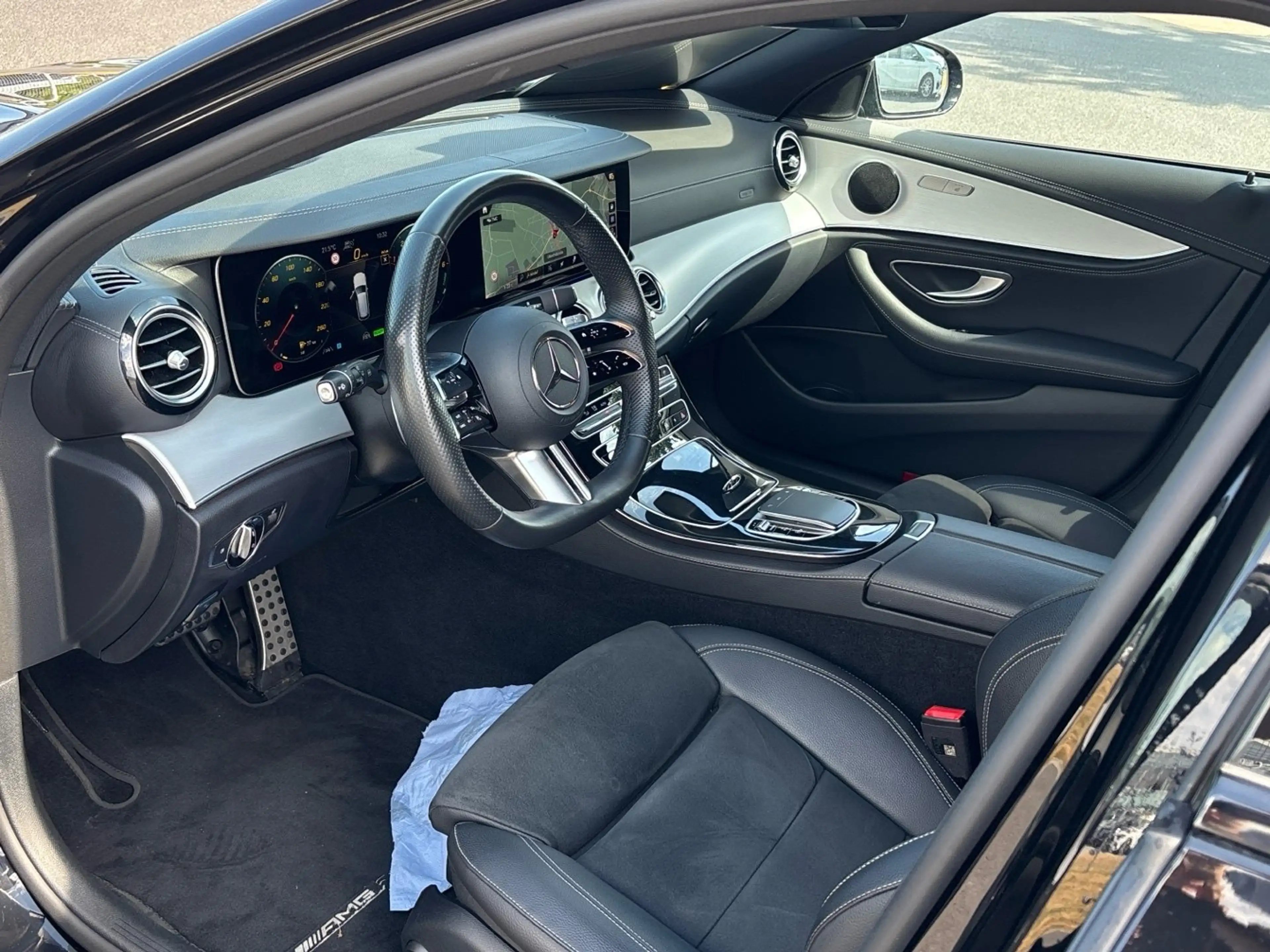 Mercedes-Benz E 300 T de 4M AMG Night Distronic Kamera AHK — photo 13