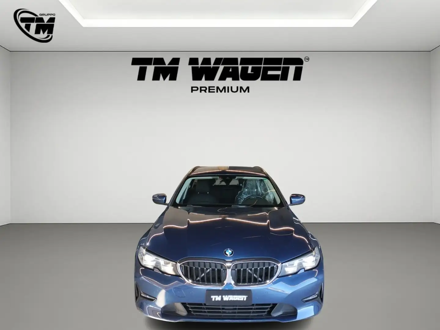 BMW 320 d Touring mhev 48V xdrive Business Advantage auto Blauw - 2