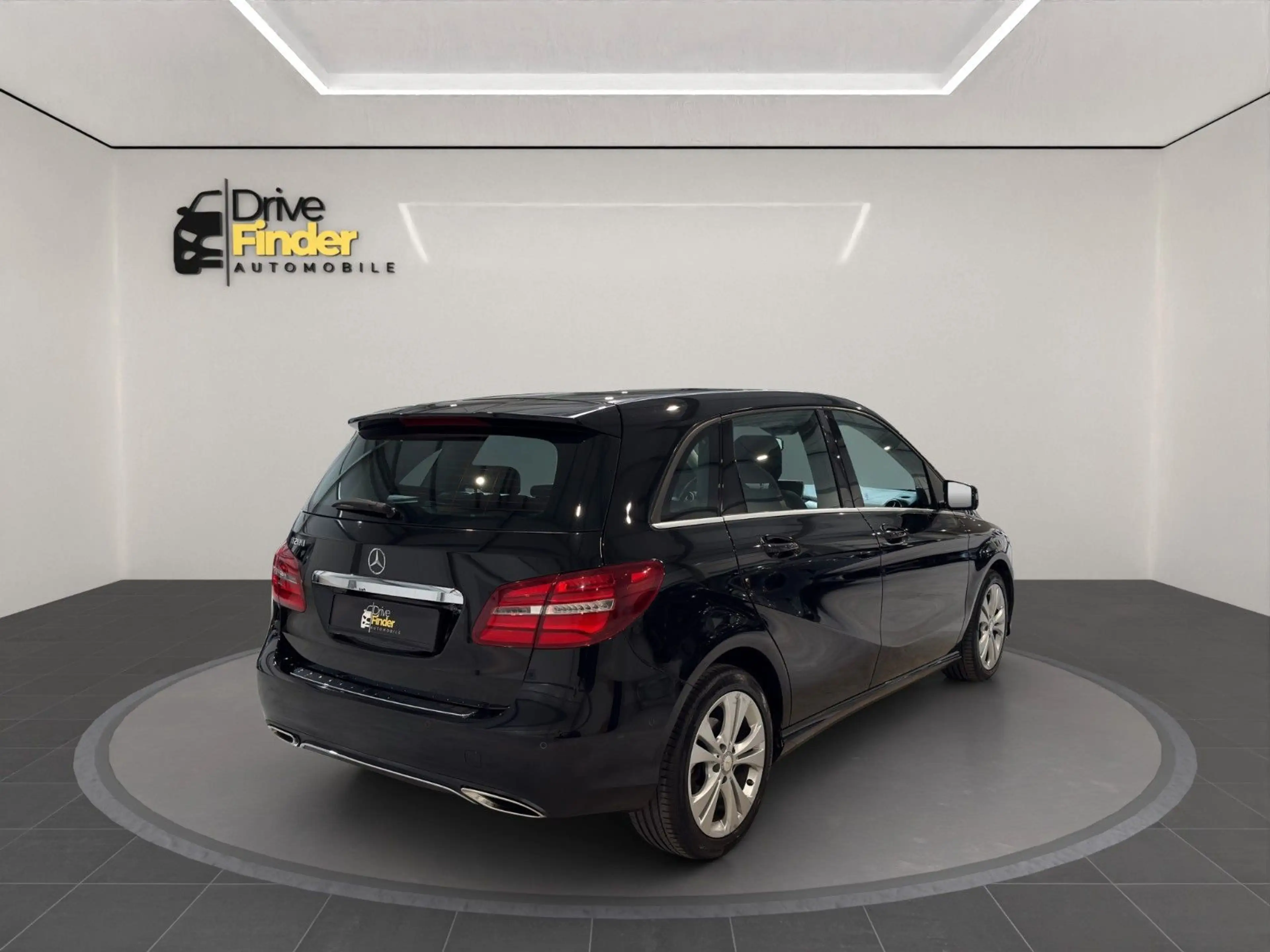 Mercedes-Benz B 200 Score|8fach|Finanz.|wenigKM|Top Zustand — photo 8