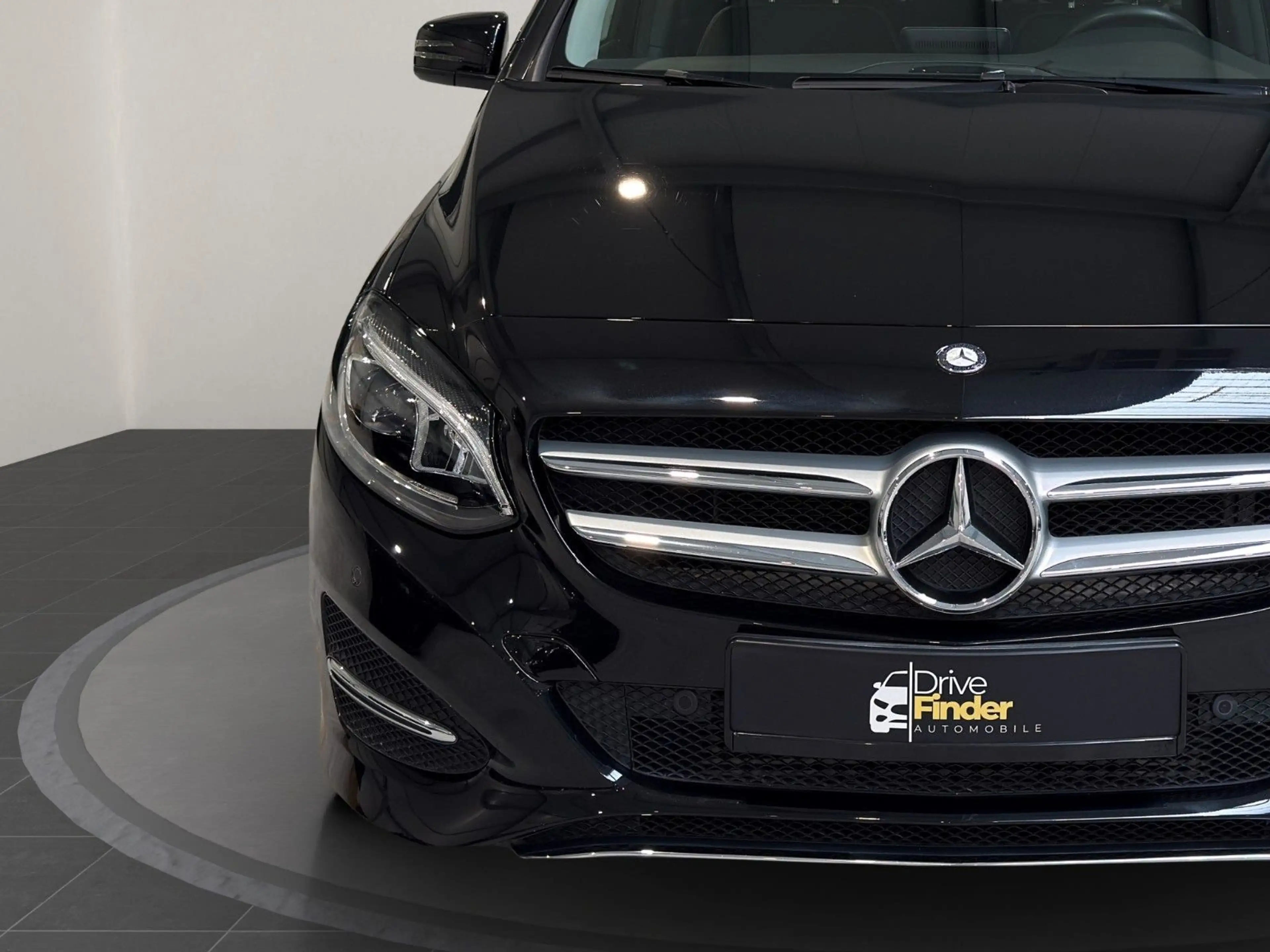 Mercedes-Benz B 200 Score|8fach|Finanz.|wenigKM|Top Zustand — photo 13