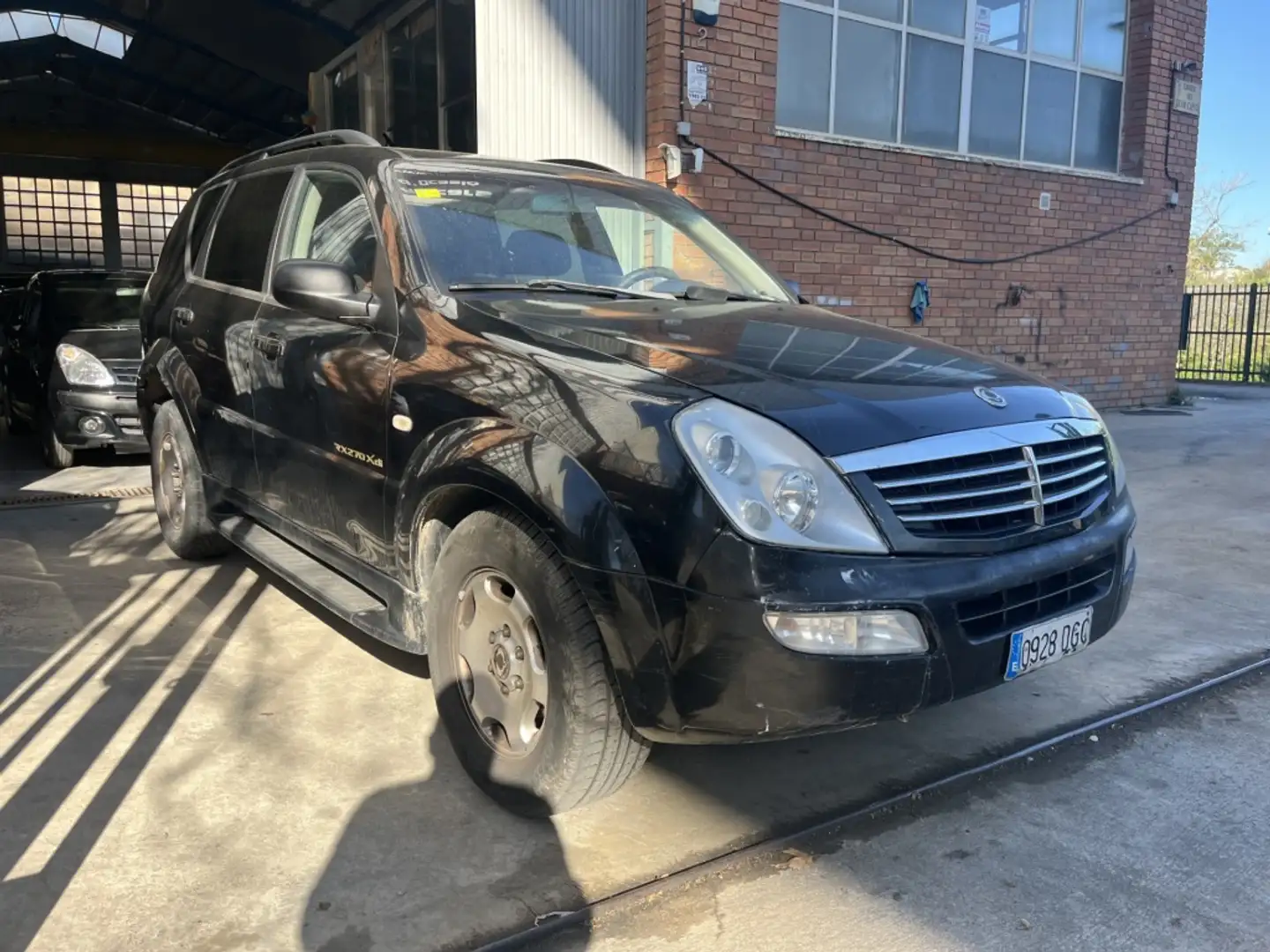 SsangYong Rexton 270 Full Negro - 1