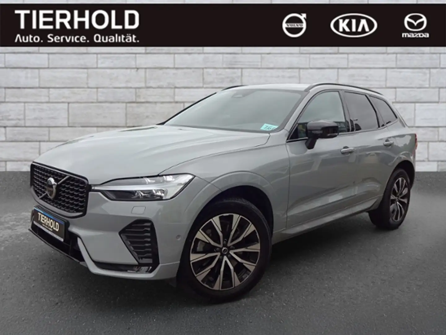 Volvo XC60 B4 Plus Dark AWD ACC PANO BLIS 360° Grau - 2