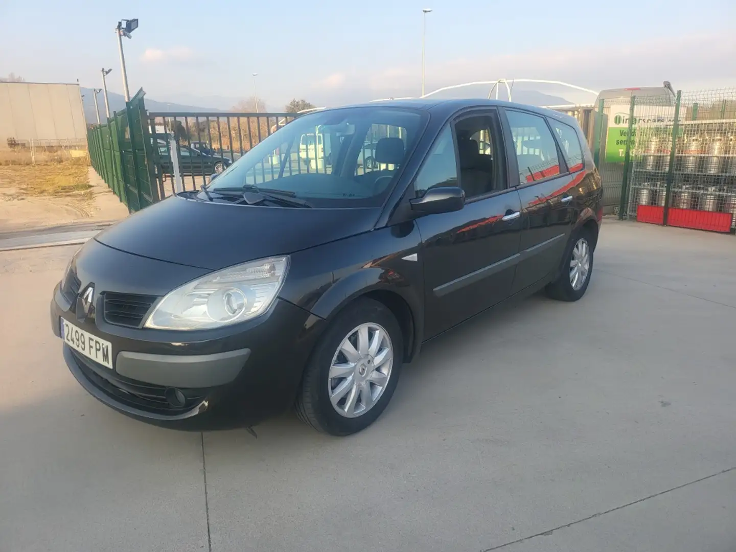 Renault Grand Scenic 1.9DCI Dynamique 7pl. Negro - 1