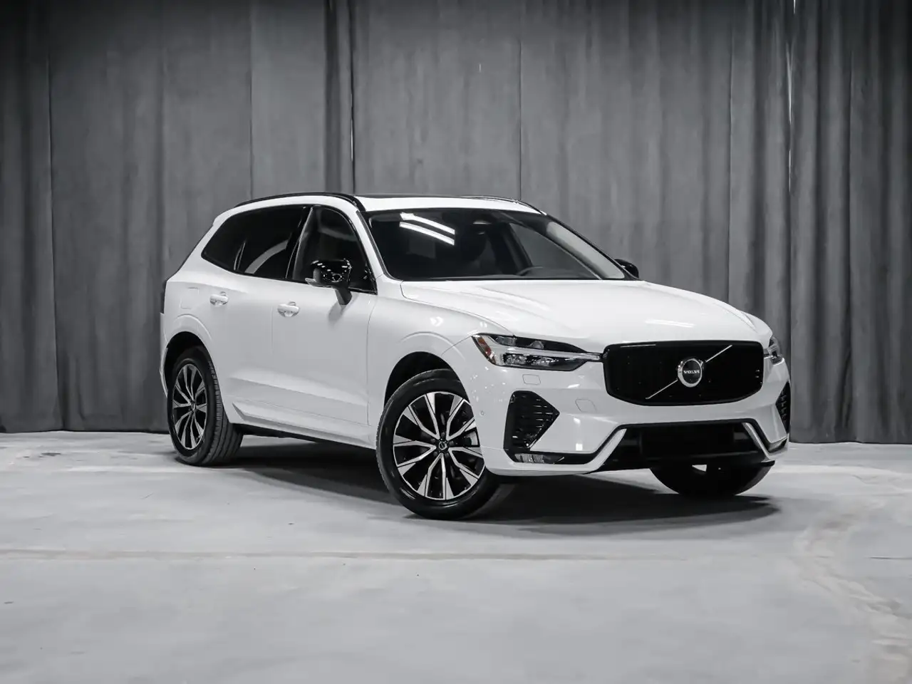 Volvo XC60 снимка Volvo XC60