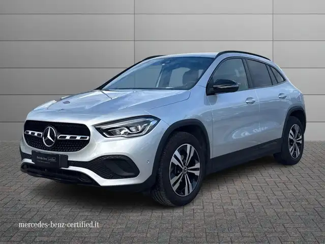 Mercedes-Benz GLA 200 GLA 200 d Sport Plus auto