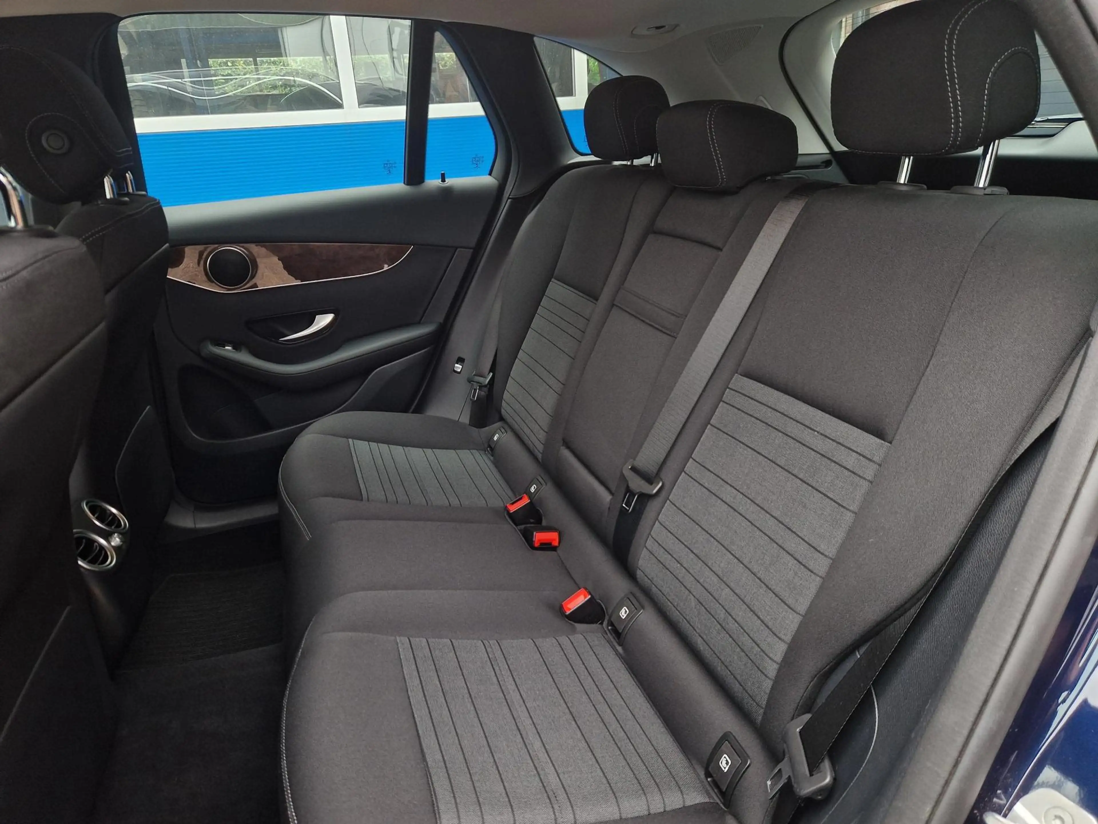 Mercedes-Benz GLC 350 350e 4MATIC Benzine-Hybride/ Automaat / Wegklapbar — photo 4