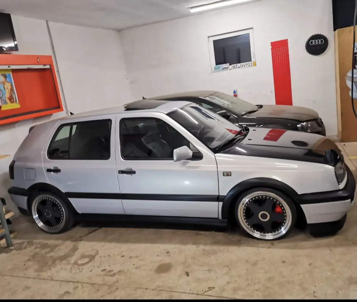 Volkswagen Golf GTI VR6, foto 1