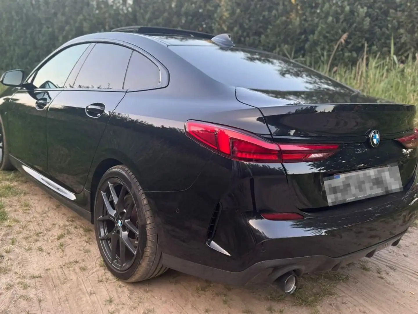BMW 218 218i Gran Coupe Aut. M Sport Zwart - 2