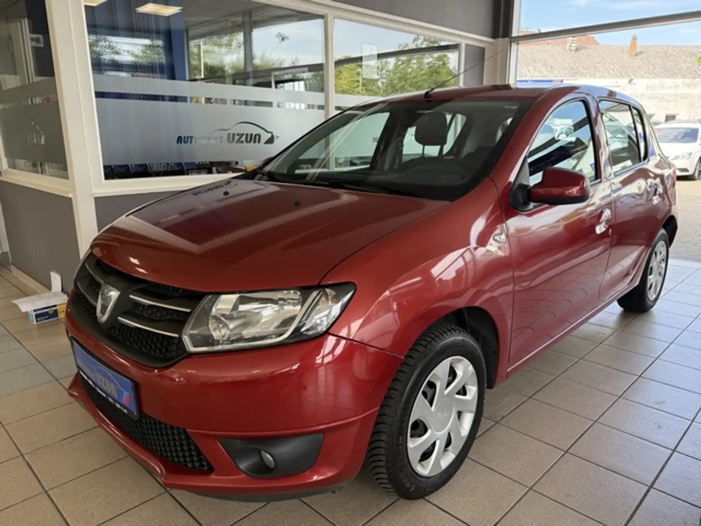 Dacia Sandero II Celebration Klima Tempomat Allwetter Rosso - 1