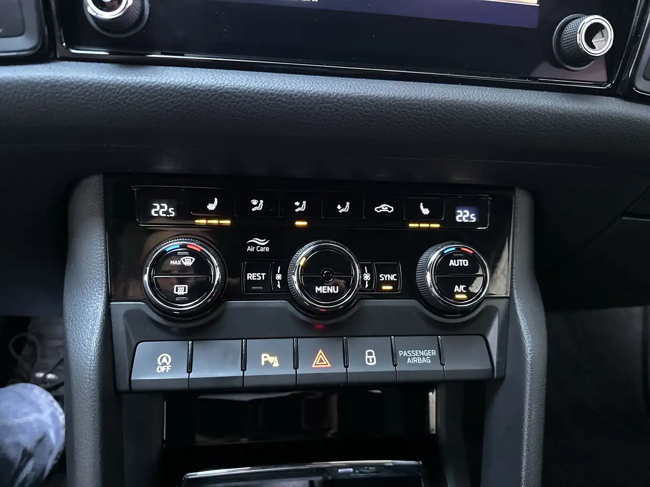 Skoda Kodiaq 1.5 TSI Sportline Business 7p. Camera Stoelverwarm, миниатюра 16