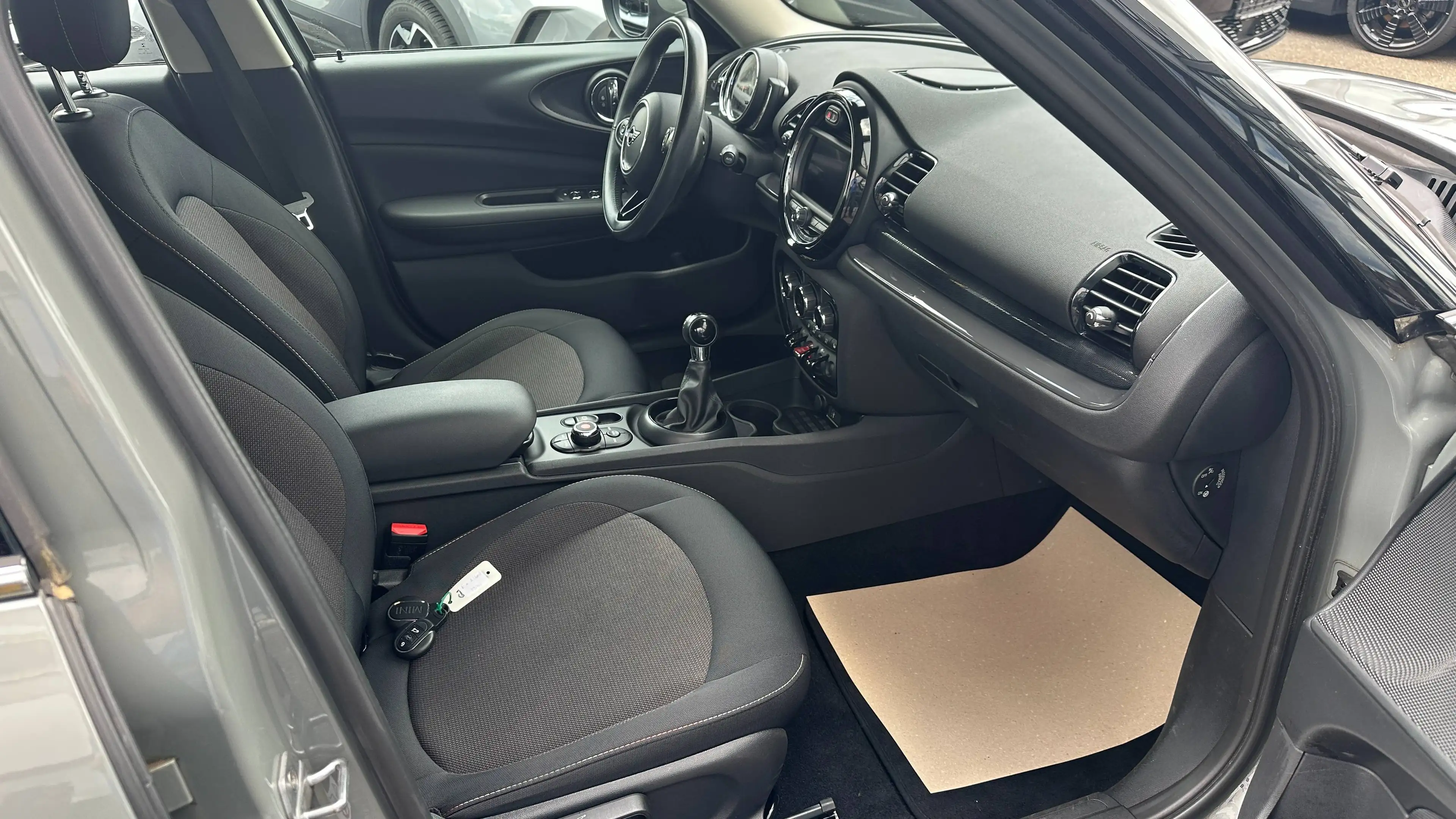 MINI One Clubman One Klimaautomatik,  Aluräder 17"  Sitzheizung  Parkpilot — photo 10