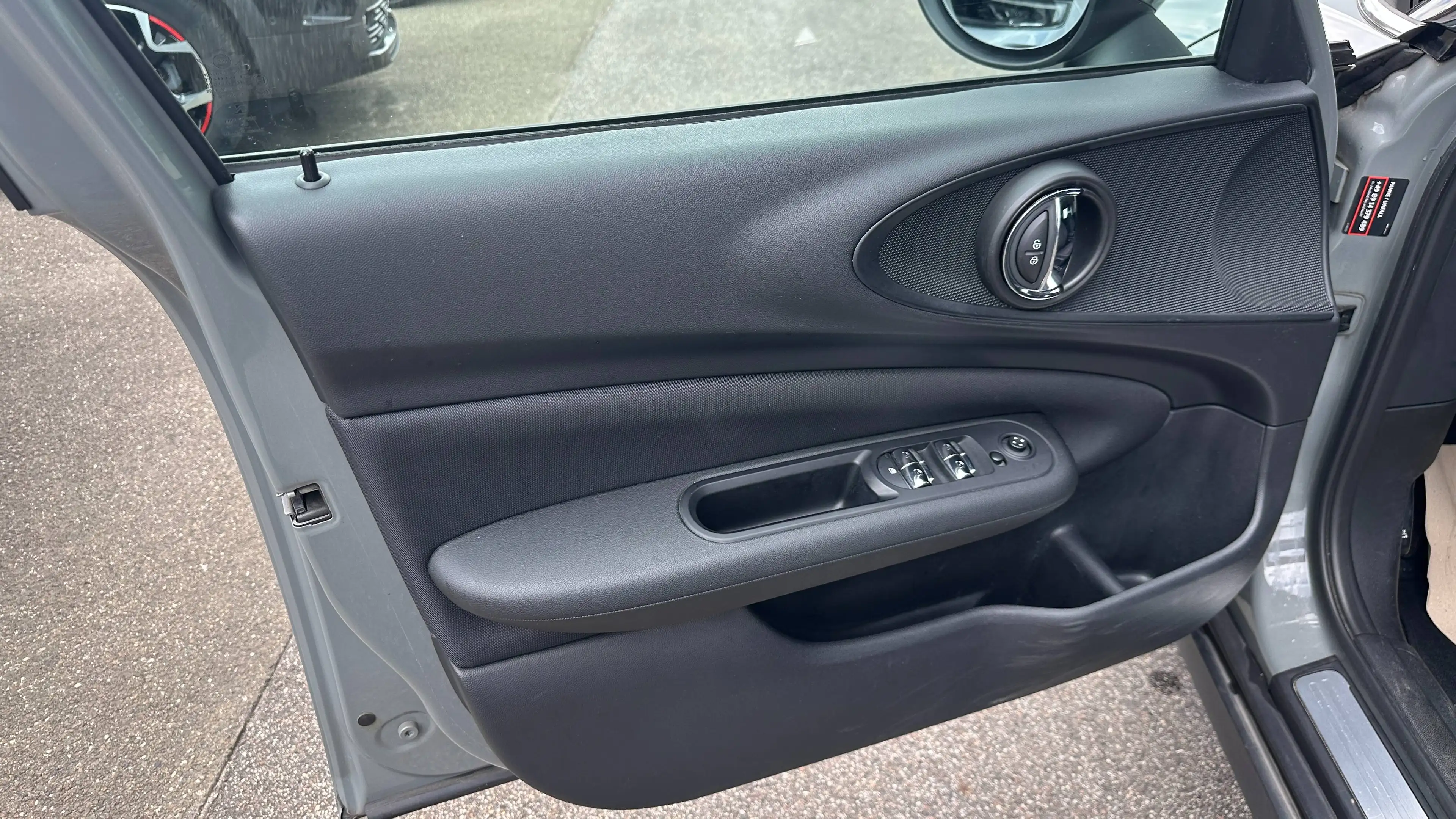 MINI One Clubman One Klimaautomatik,  Aluräder 17"  Sitzheizung  Parkpilot — photo 13