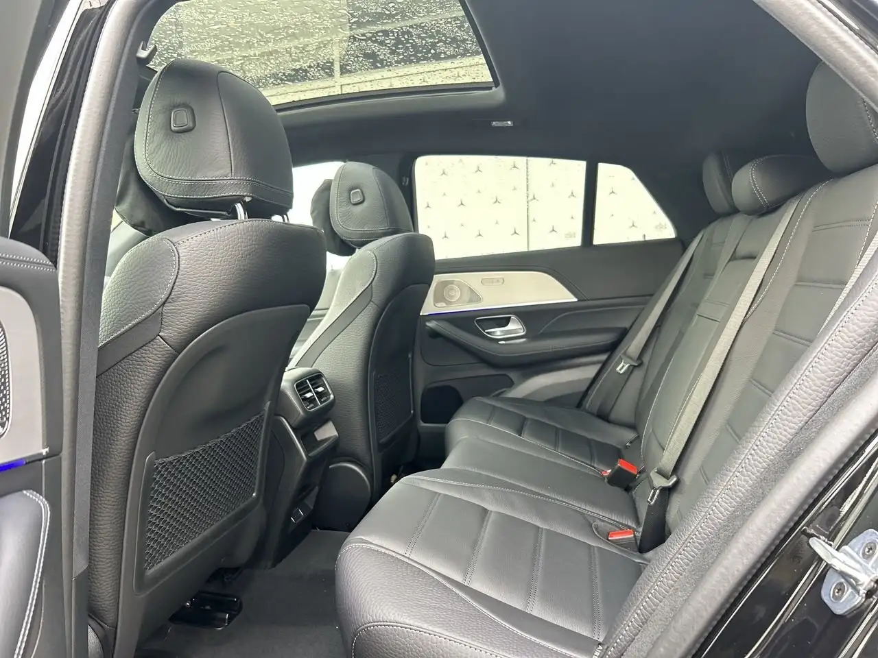 Mercedes-Benz GLE снимка Mercedes-Benz GLE