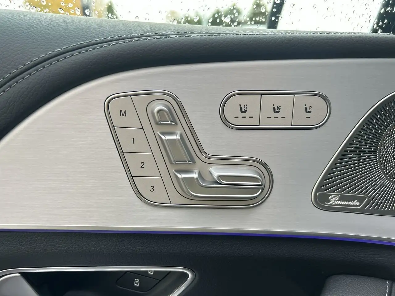 Mercedes-Benz GLE снимка Mercedes-Benz GLE