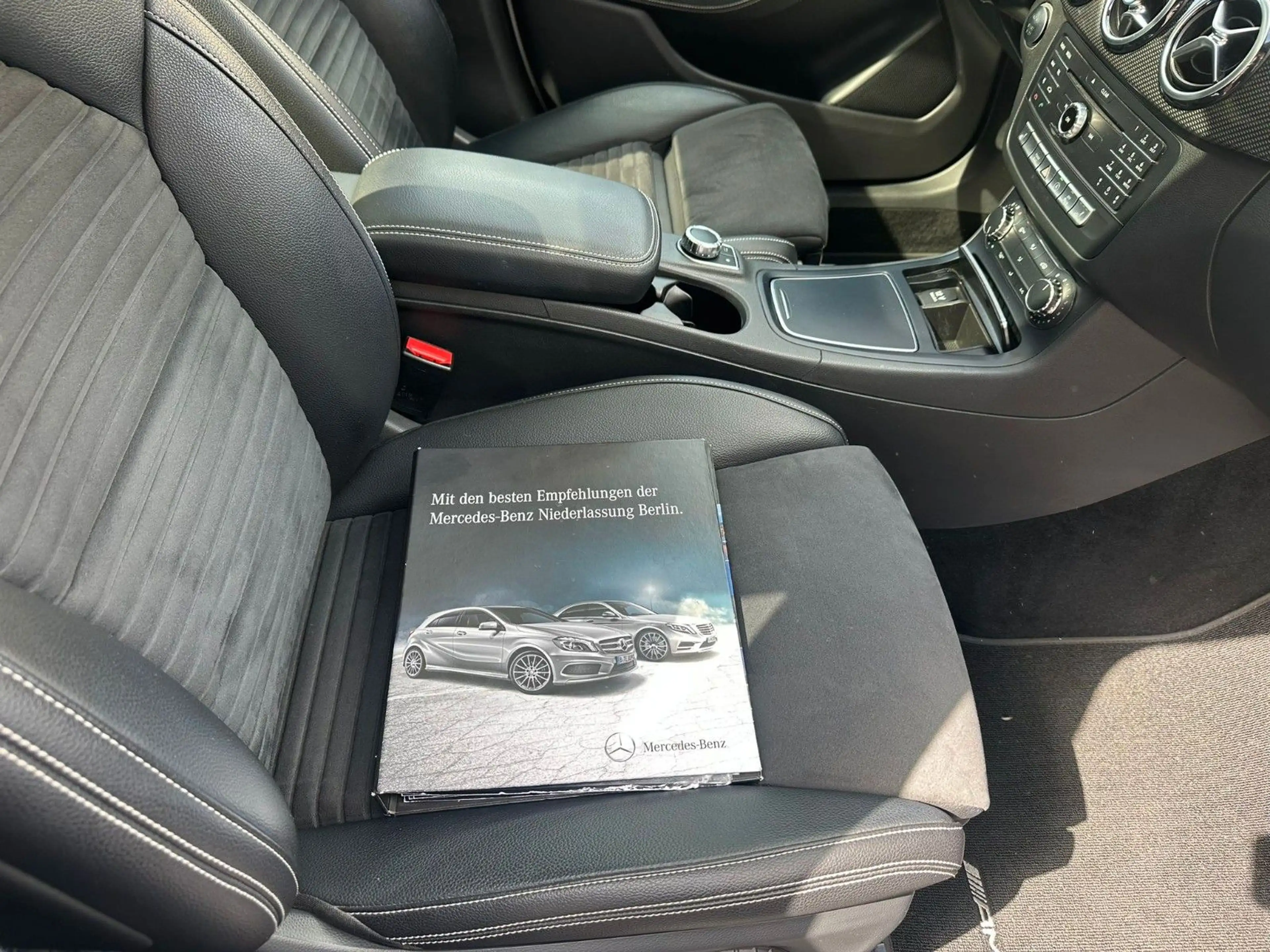 Mercedes-Benz B 220 4Matic*AMG-LINE*PANO*SITZHZG*SOUND*AHK* — photo 12