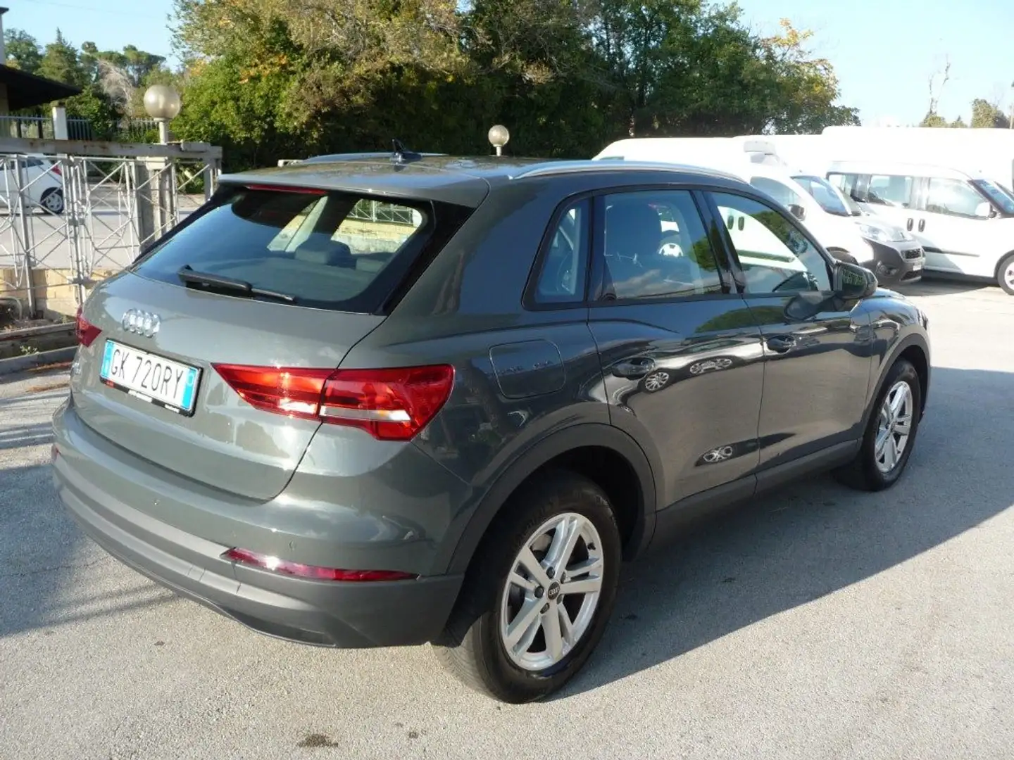 Audi Q3 35 TDI S tronic Grigio - 2