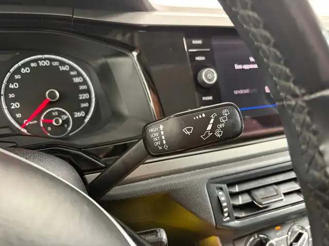 Volkswagen Polo view 8