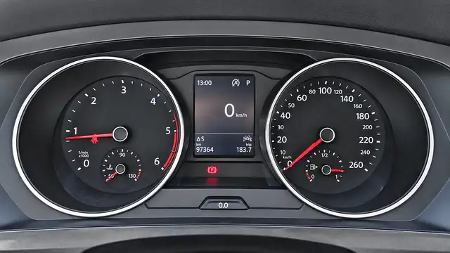 Volkswagen Tiguan view 12