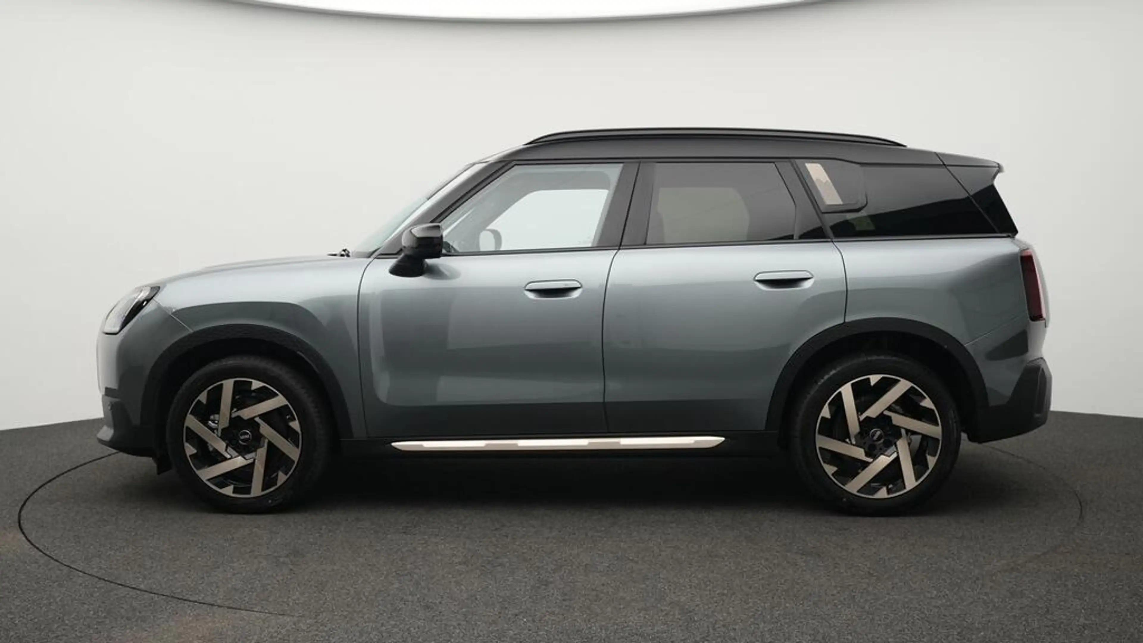 MINI Countryman C Favoured Trim — photo 3