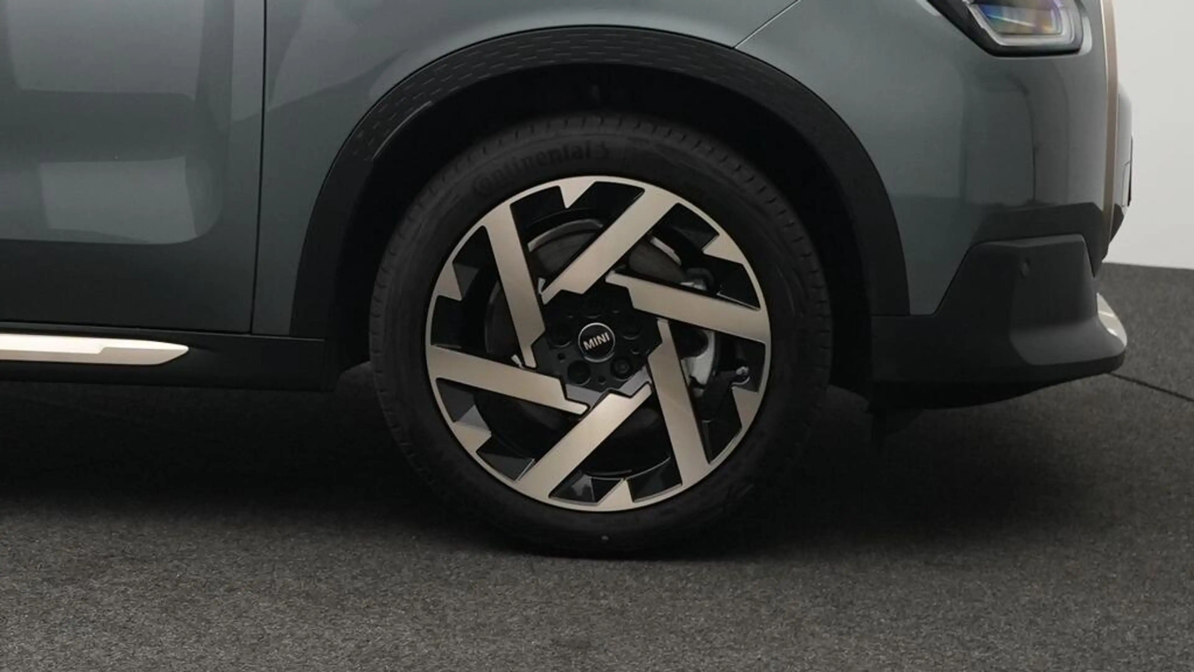 MINI Countryman C Favoured Trim — photo 11
