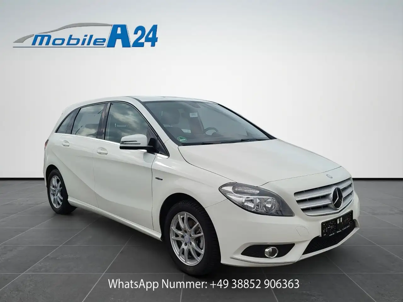 Mercedes-Benz B 180