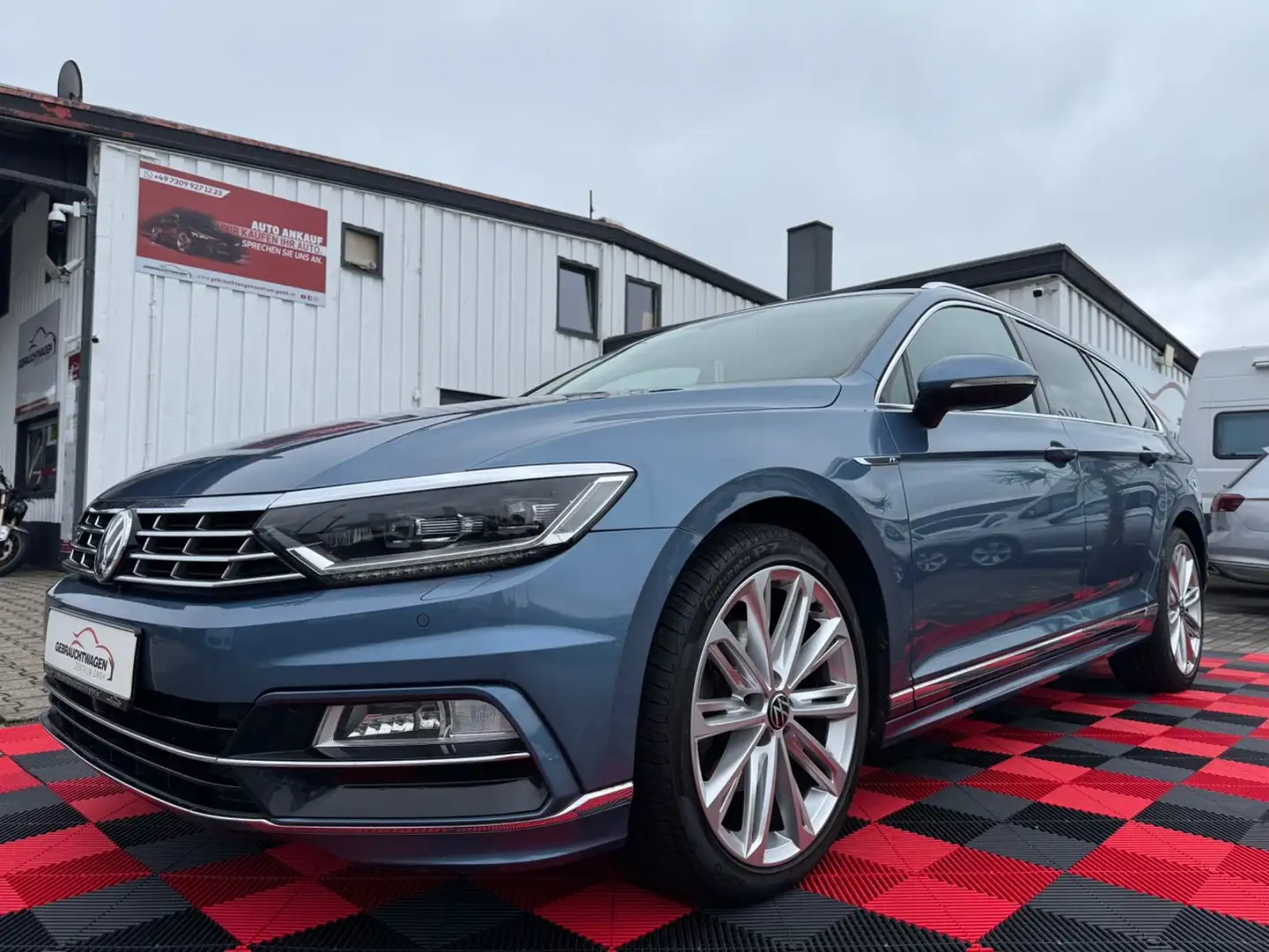 Volkswagen Passat Variant Passat VARIANT 2.0 TDI R-line SCR DSG*LED* Blau - 1