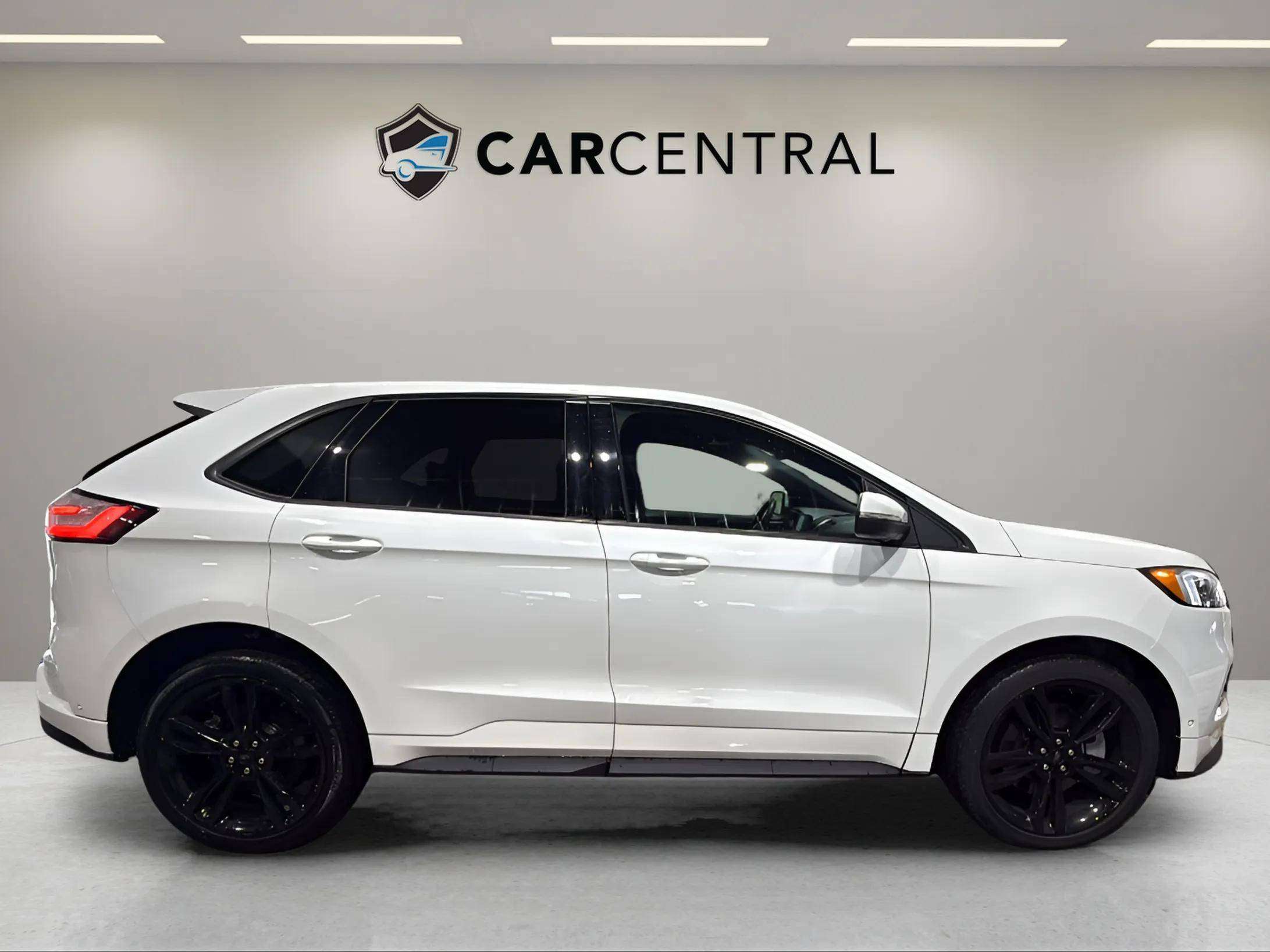 2022 Ford Edge
