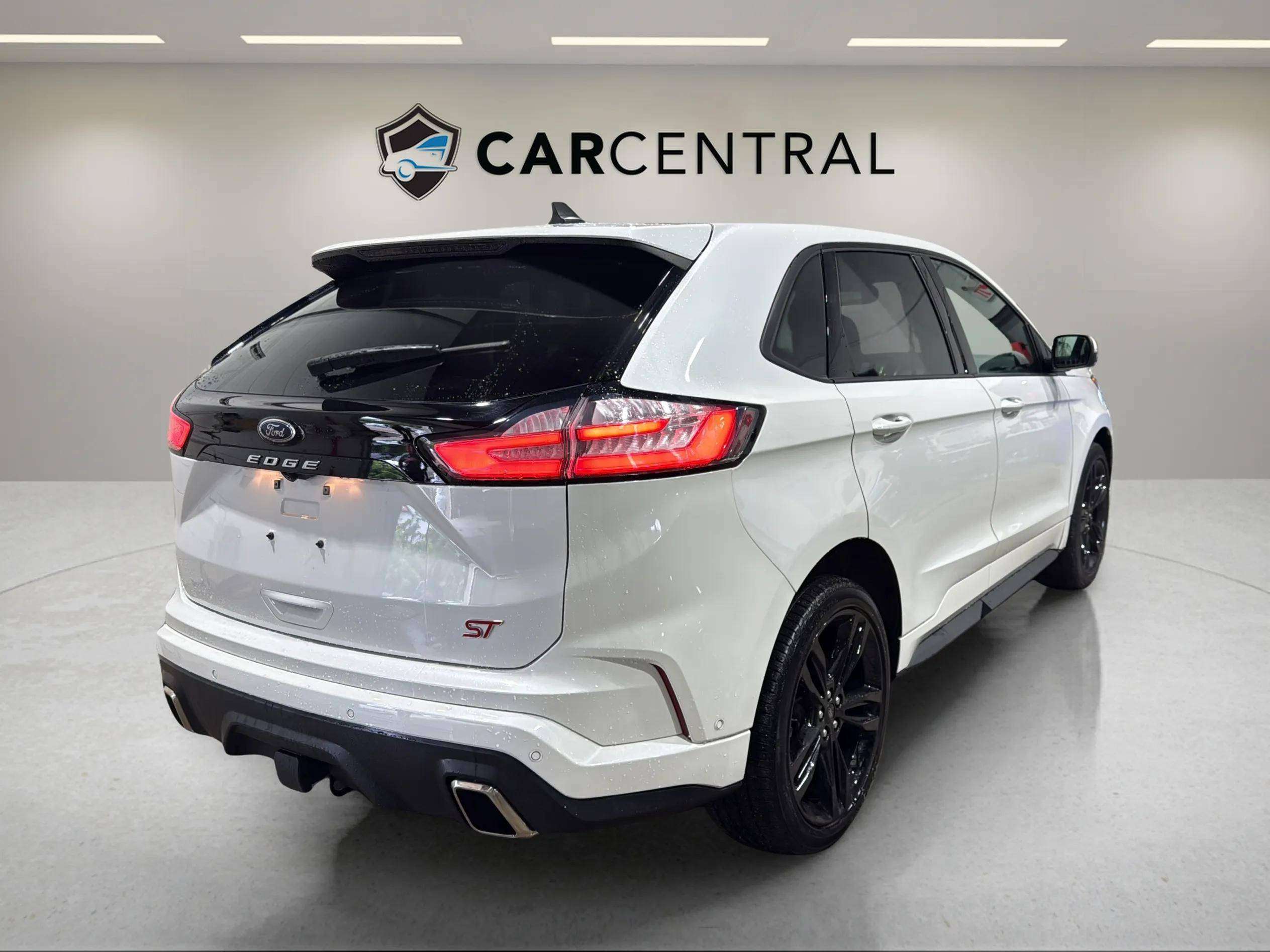 2022 Ford Edge