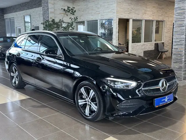 Mercedes-Benz C 200 Avantgarde R.Cam Navi Ambiente AHK SHZ LED