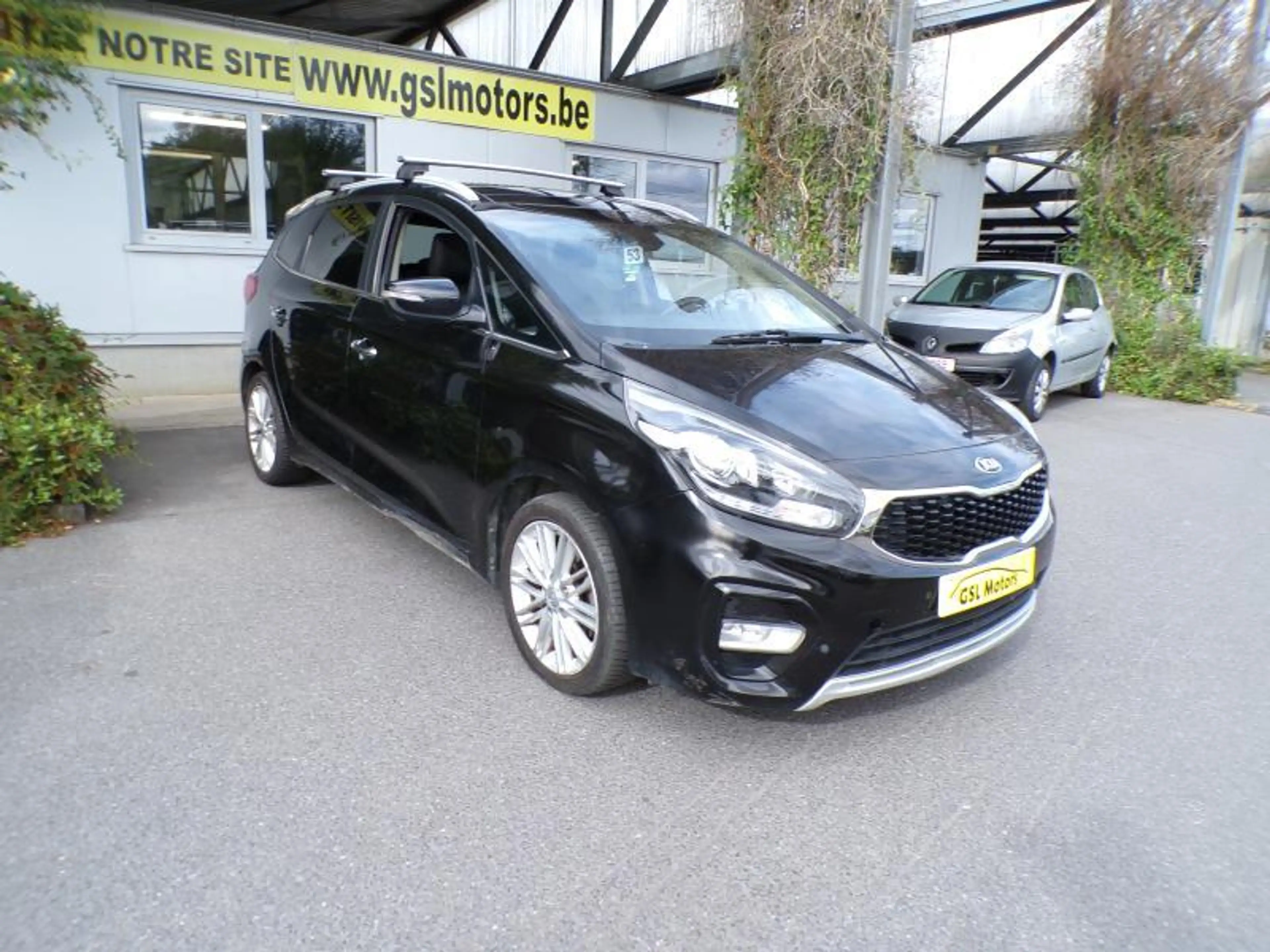 Kia Carens 1.7 CRDi 141cv 7pl Noir 02/17 6500€ Marchand — photo 3
