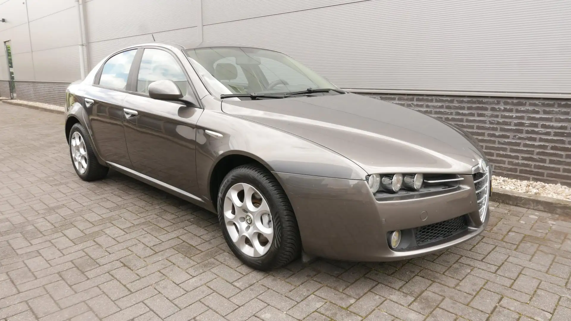 Alfa Romeo 159 1.8 mpi Progression CLIMA,LEER. Grijs - 1