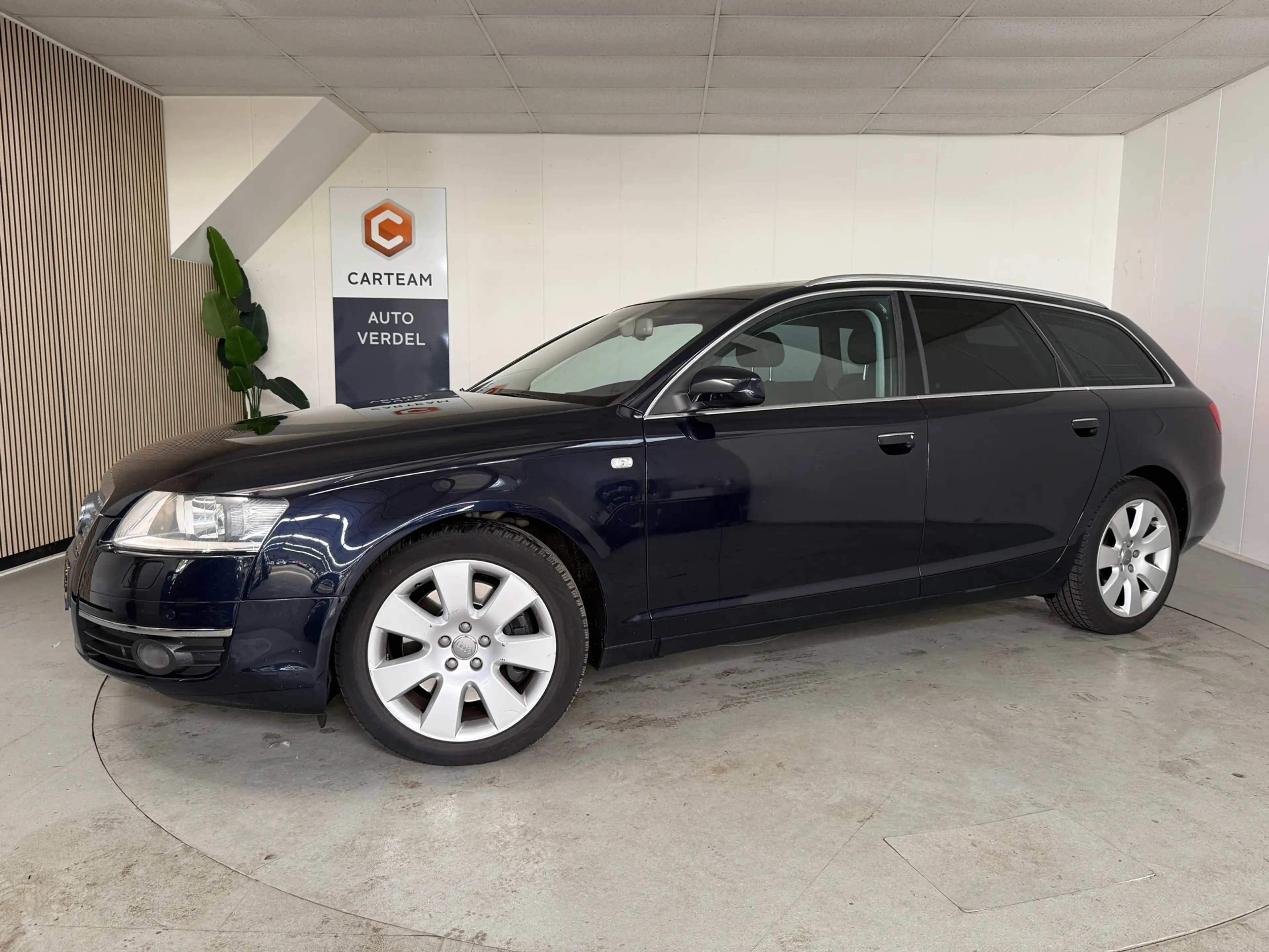 Audi A6 Avant 4.2 FSI quattro Airco, Leder, Automaat, LMV,