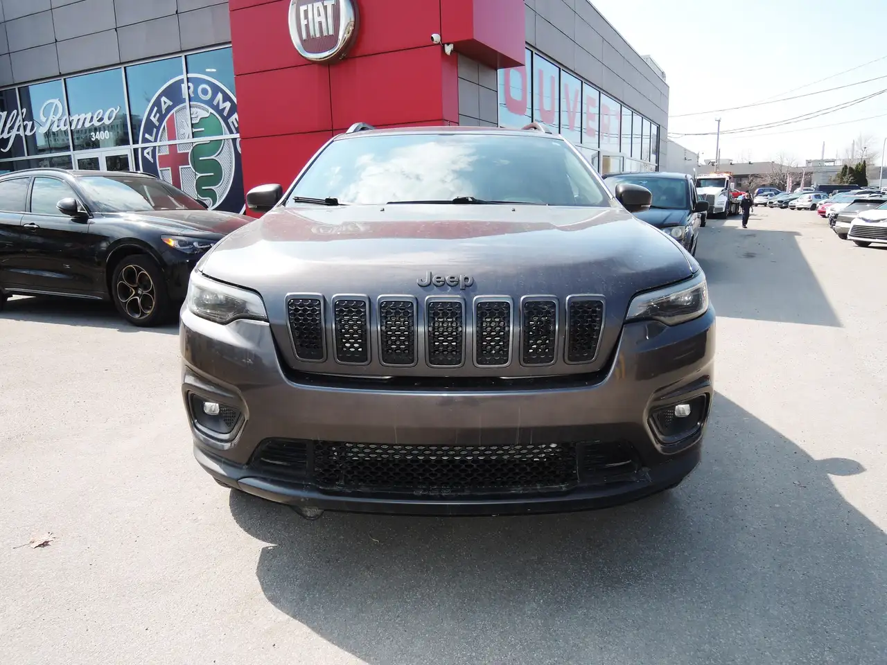 Jeep Cherokee снимка Jeep Cherokee
