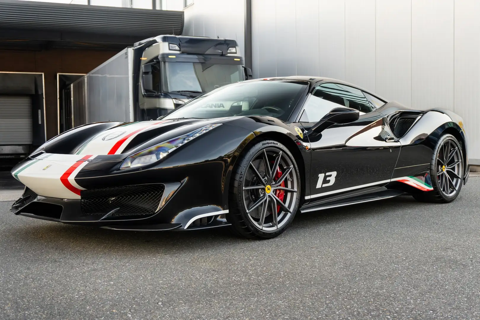Ferrari 488 Pista Piloti - Nero Daytona - Tailor Made - Origin Zwart - 2