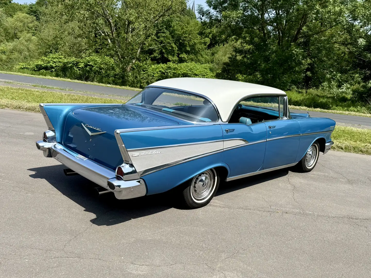 Chevrolet Bel Air 1957 Sport Sedan V8 mit Schaltgetriebe Bleu - 1