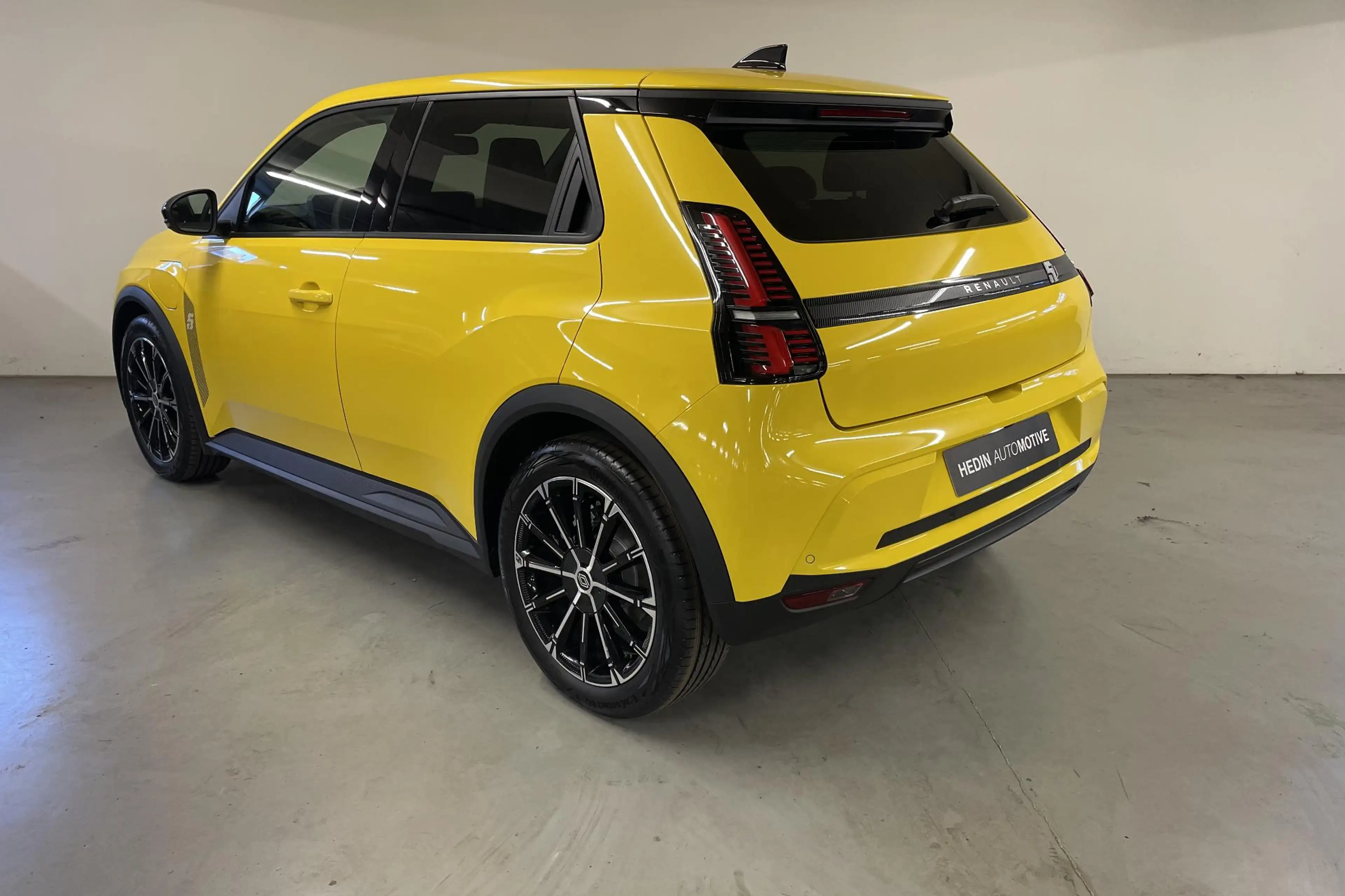 Renault R 5 comfort range techno 52 kWh | Pack Winter | 18" Ch — photo 8