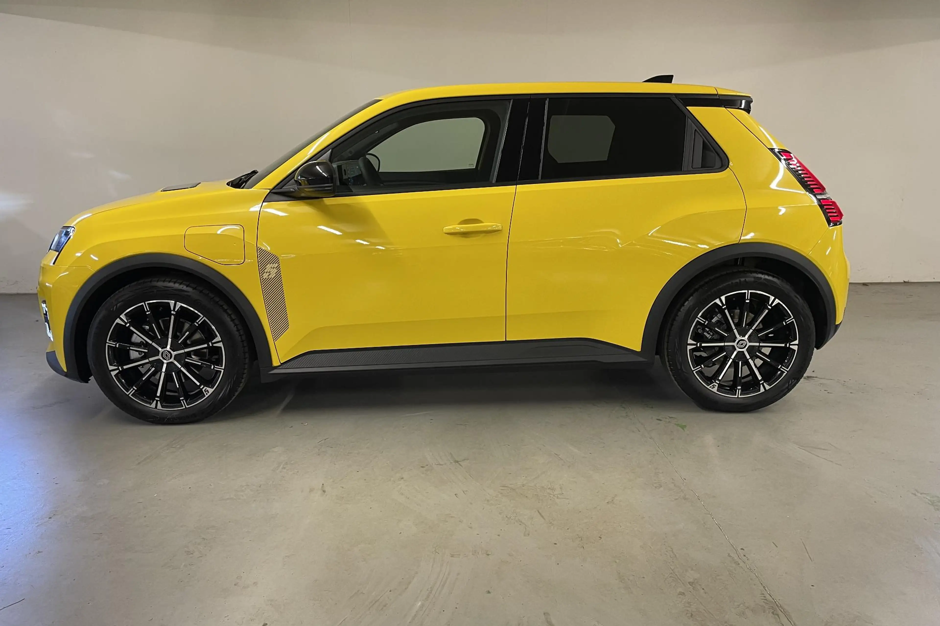 Renault R 5 comfort range techno 52 kWh | Pack Winter | 18" Ch — photo 9